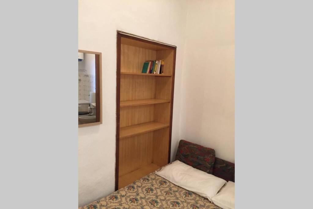 One-Bedroom House - Photo 4