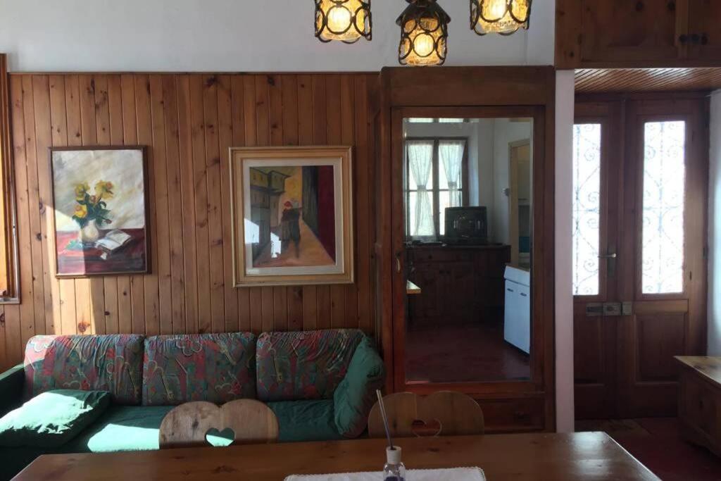 One-Bedroom House - Photo 6