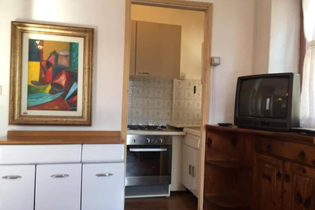 One-Bedroom House - Photo 48