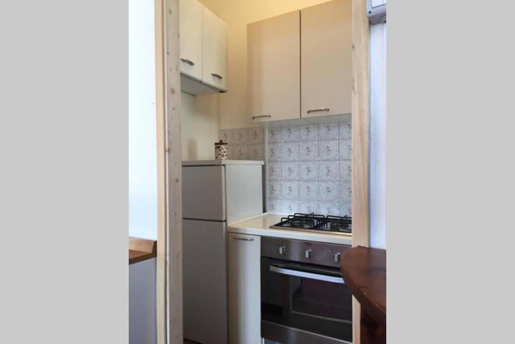 One-Bedroom House - Photo 44