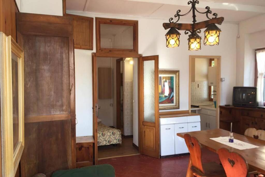 One-Bedroom House - Photo 43