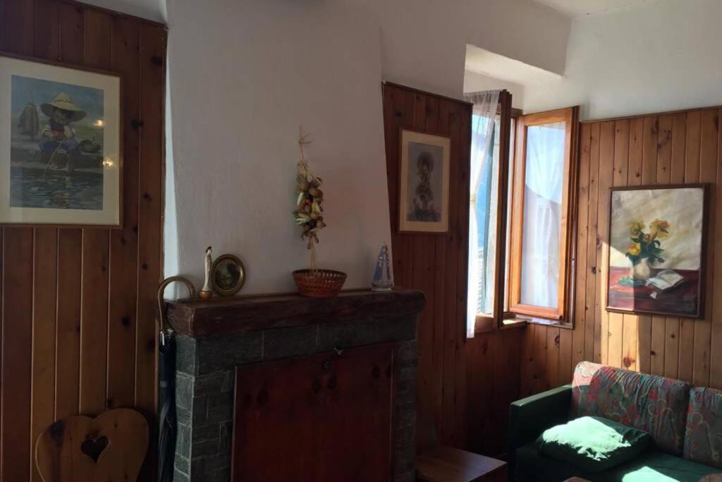 One-Bedroom House - Photo 35