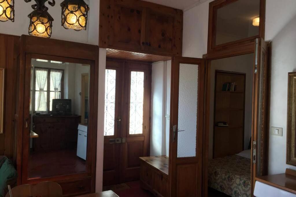 One-Bedroom House - Photo 16