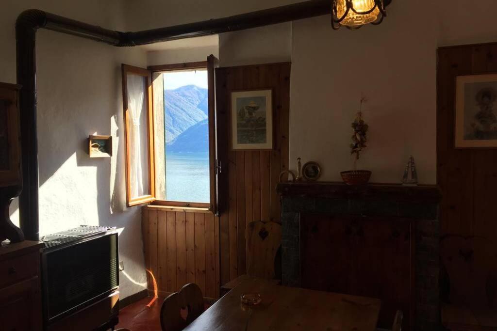 One-Bedroom House - Photo 11