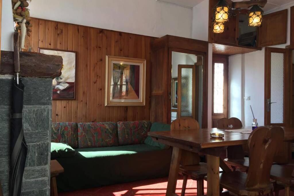 One-Bedroom House - Photo 28