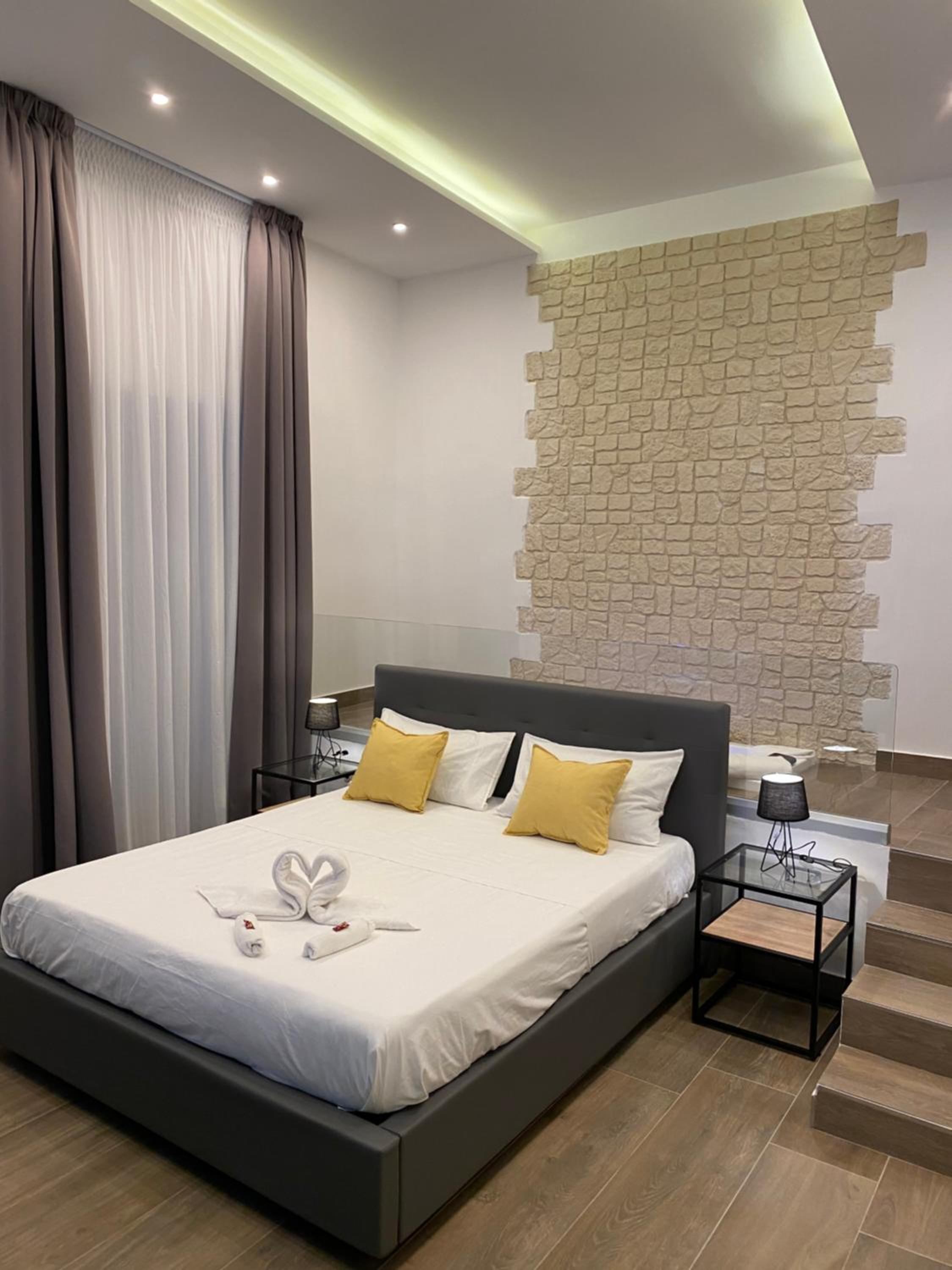 Suite with Spa Bath