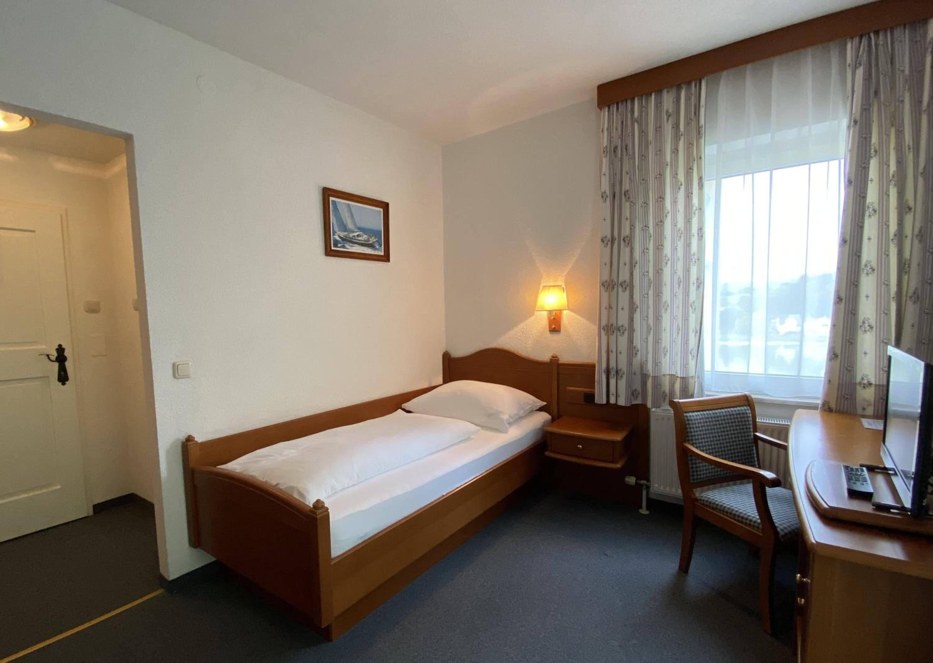 Single Room photo 1