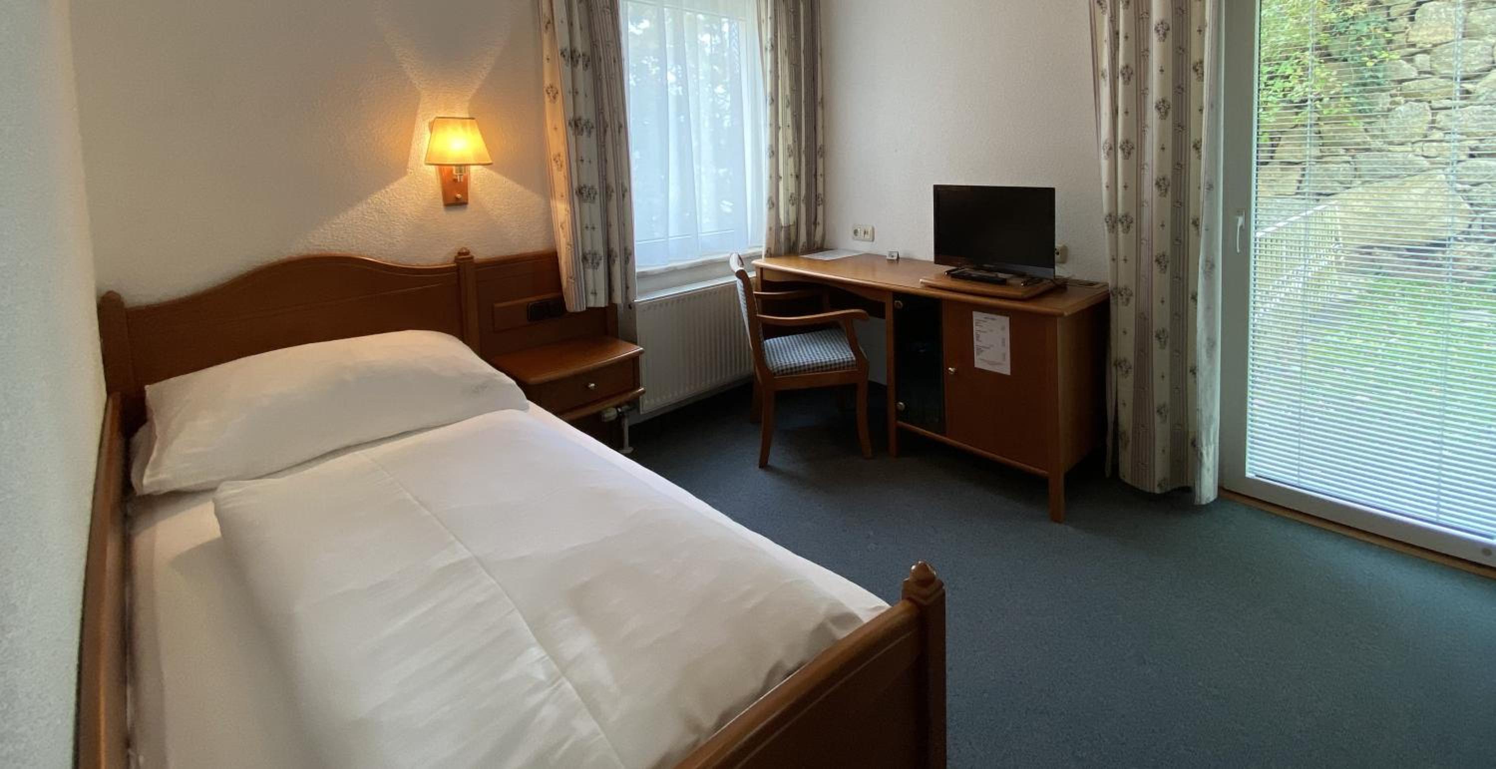 Single Room photo 2