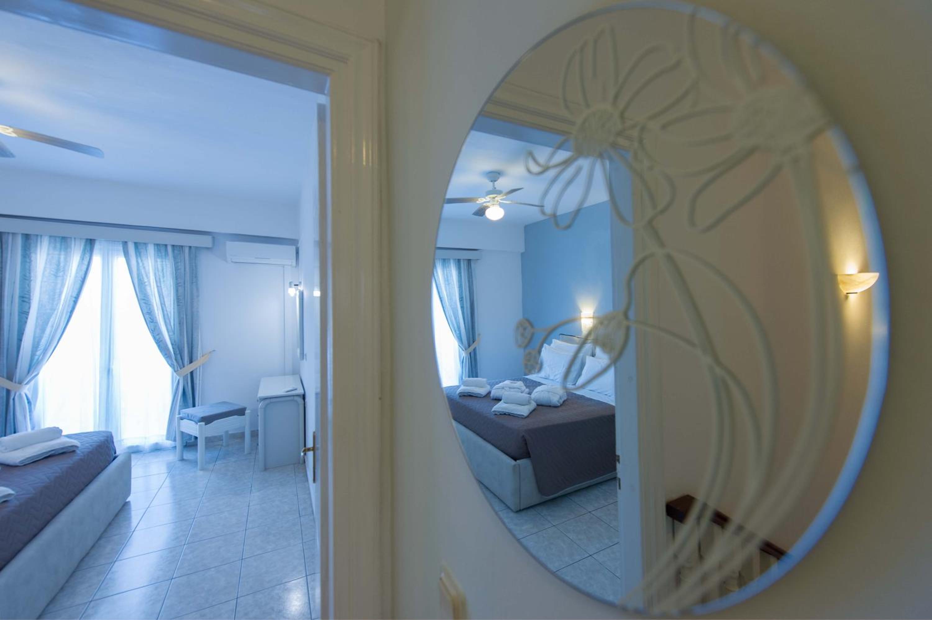 Apartment with Sea View photo 2