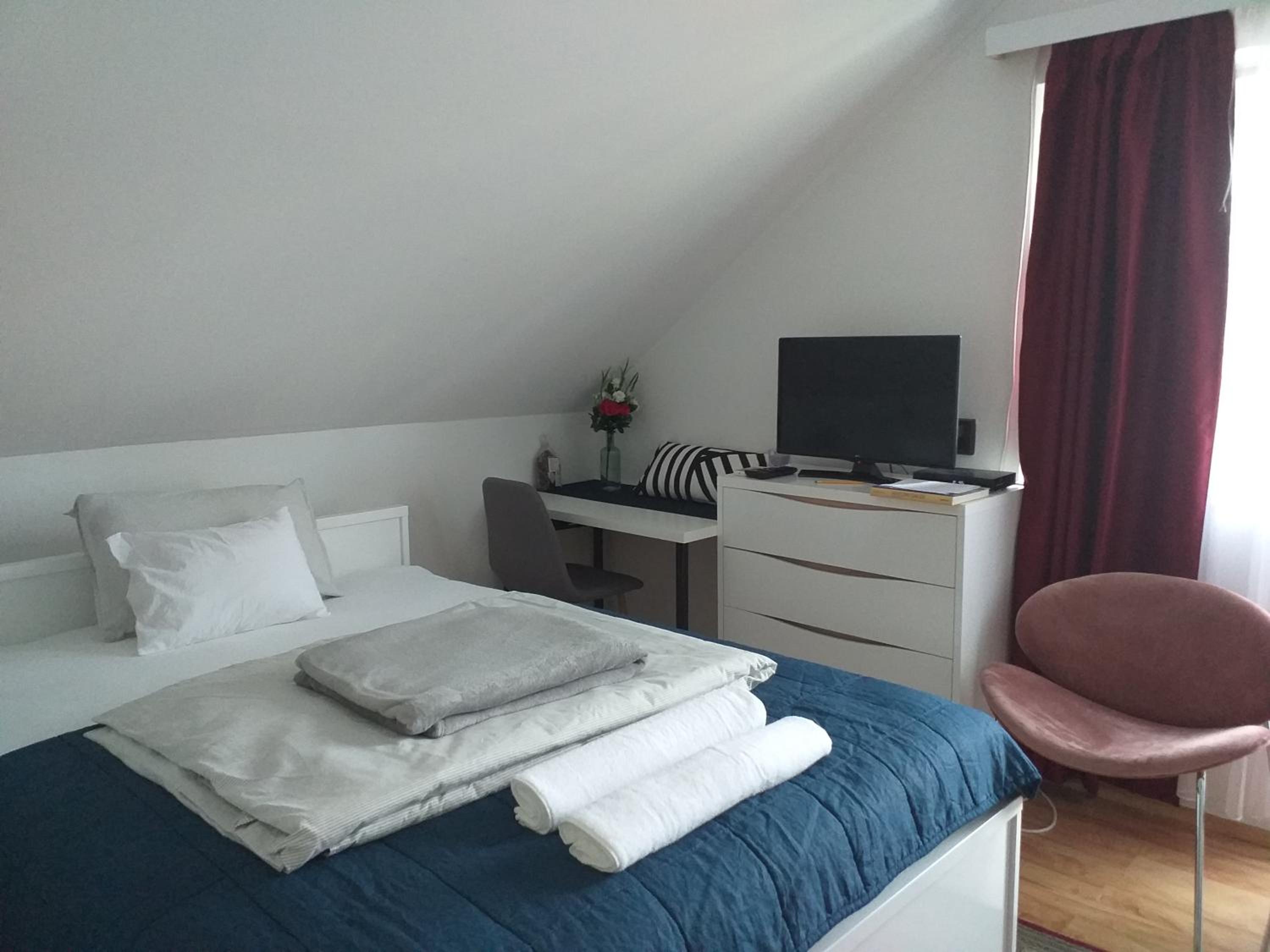 Apartment With Lake View photo 3