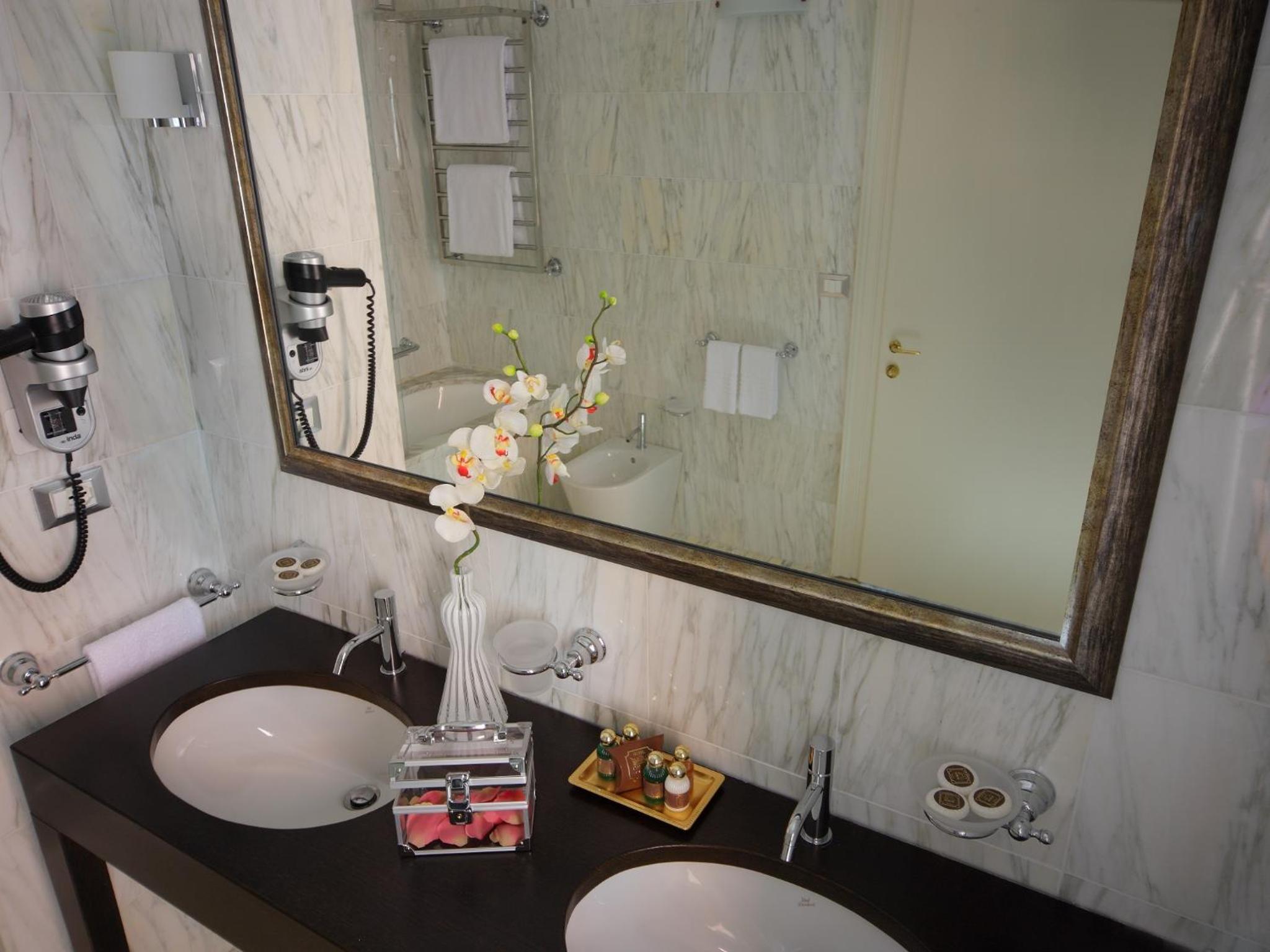 Deluxe Double Room - Annex photo 3
