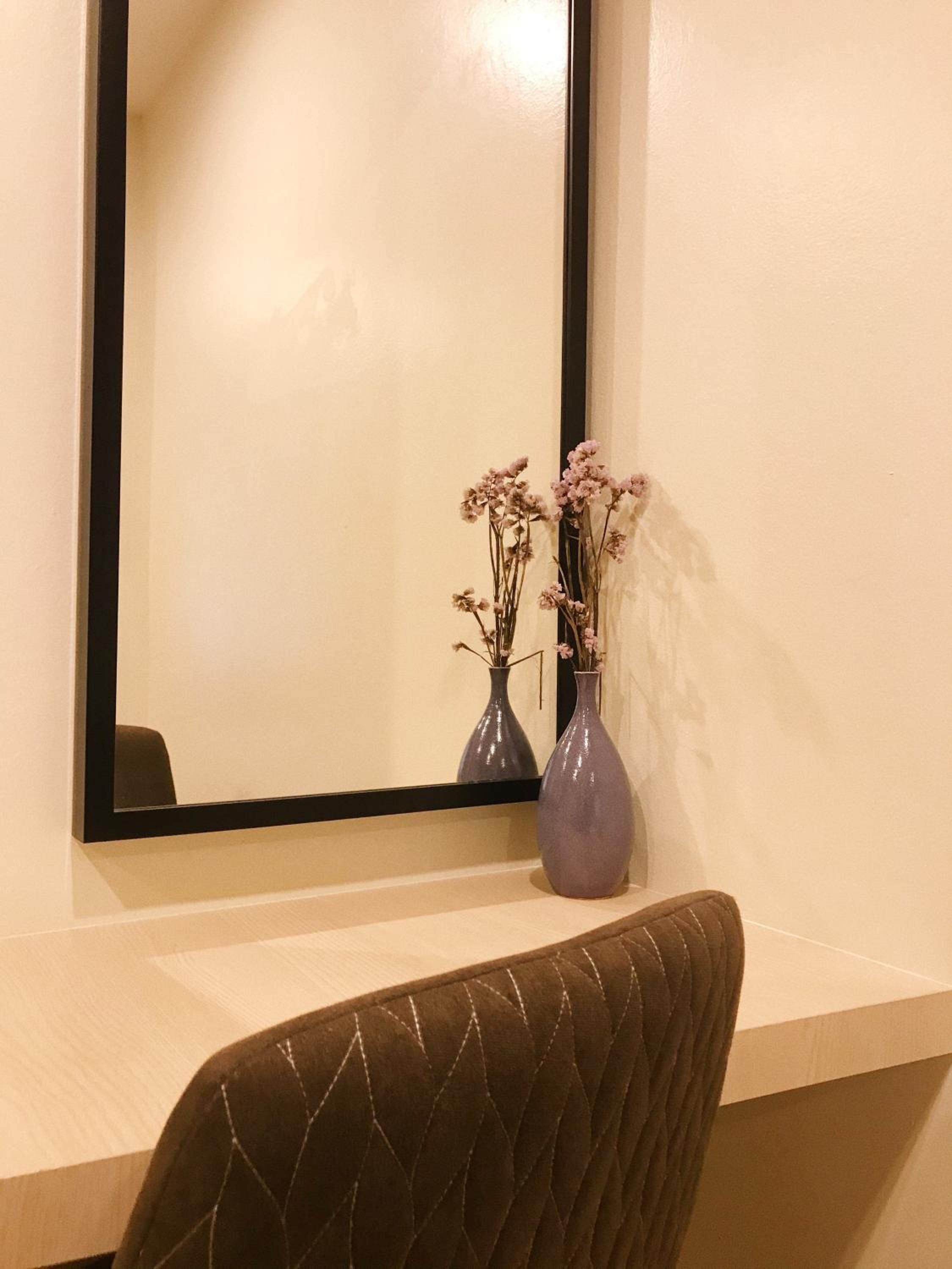 Standard Queen Room - Photo 11