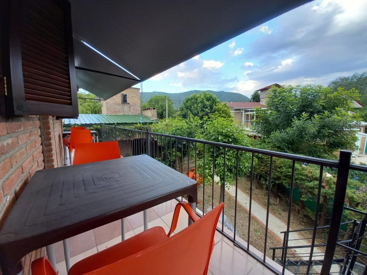 Apartment with Mountain View photo 2