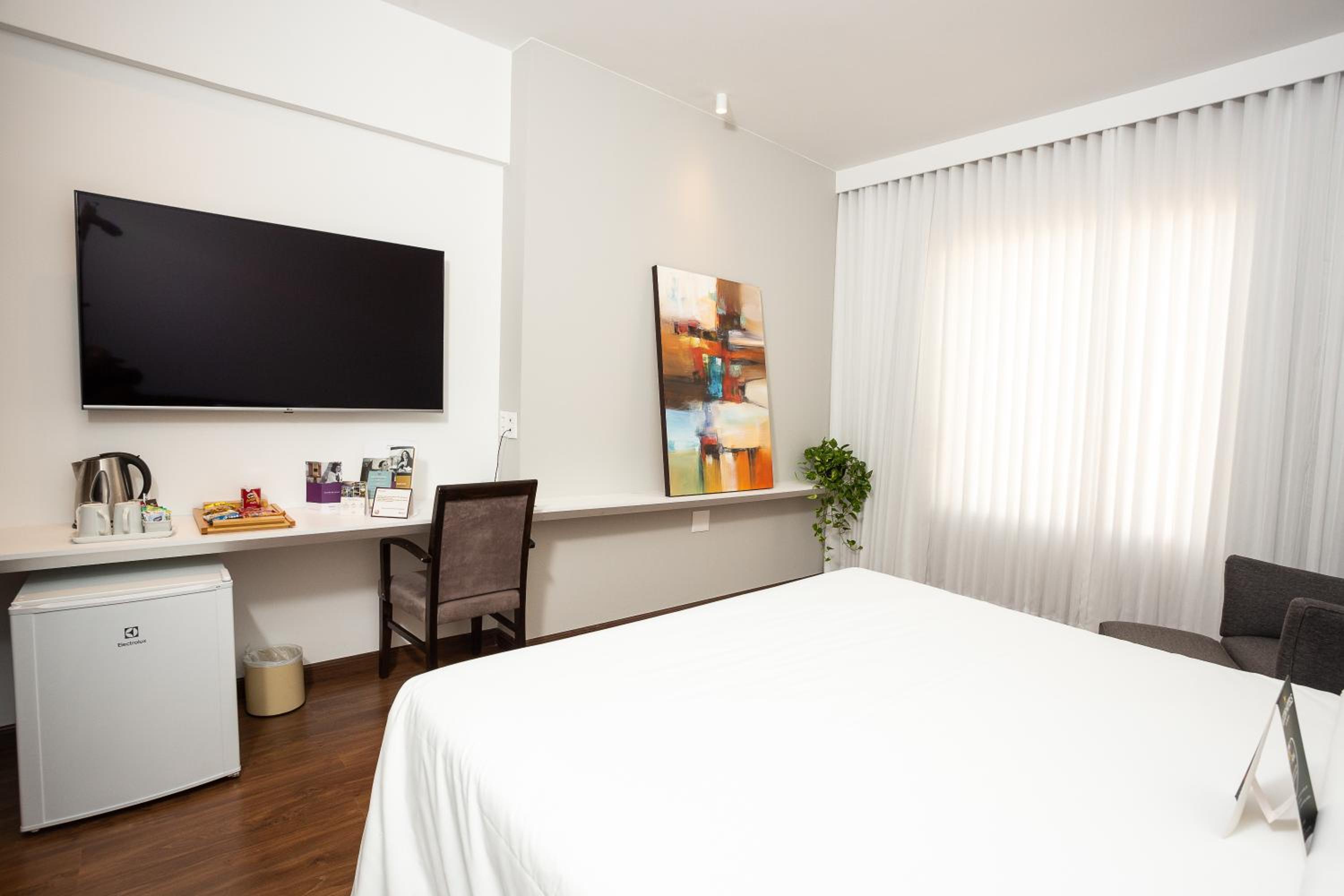 Standard Double Room - Photo 8