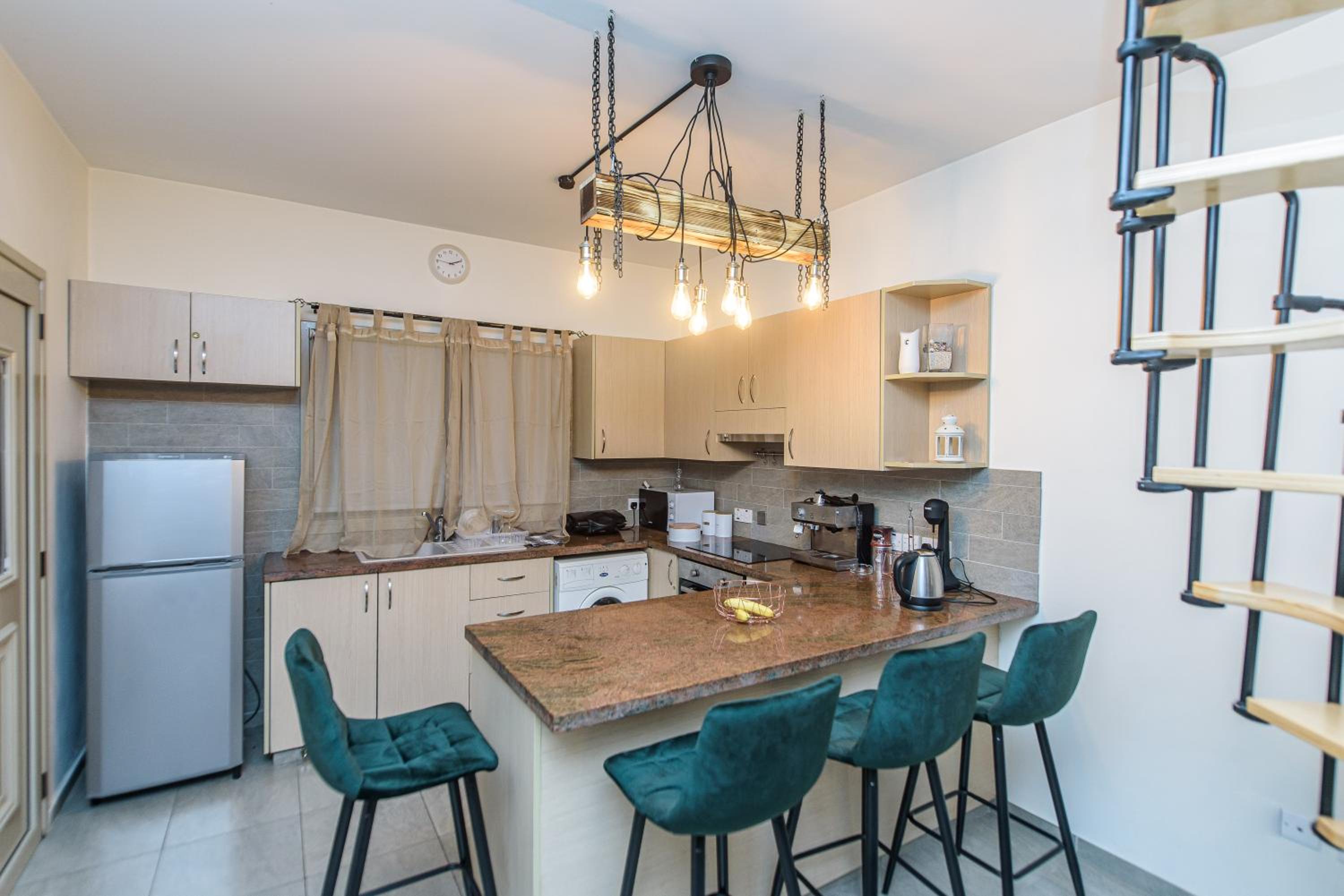 Maisonette - Photo 2