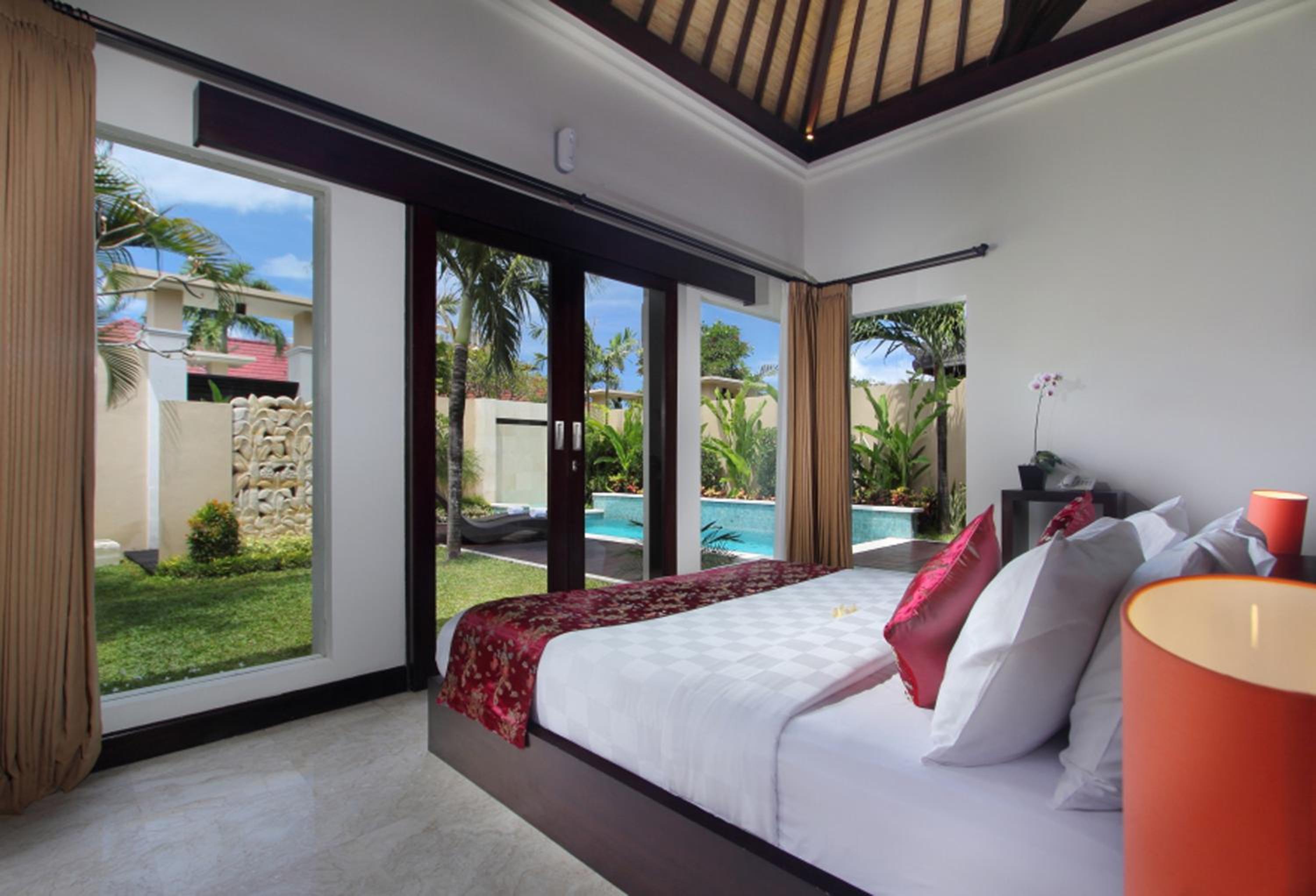 One-Bedroom Villa with Private Pool - Photo 2