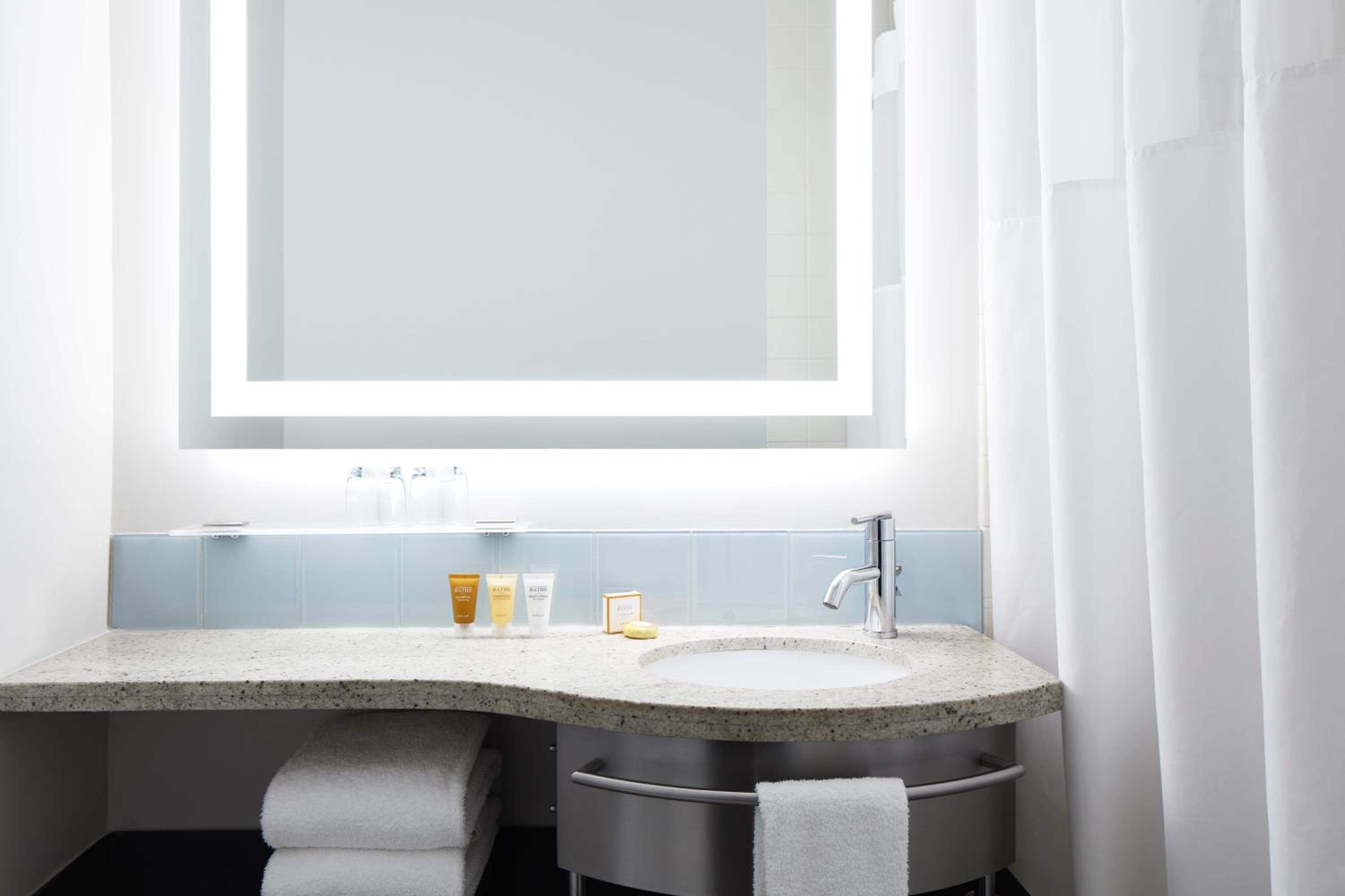 Newly Renovated One-Room Suite