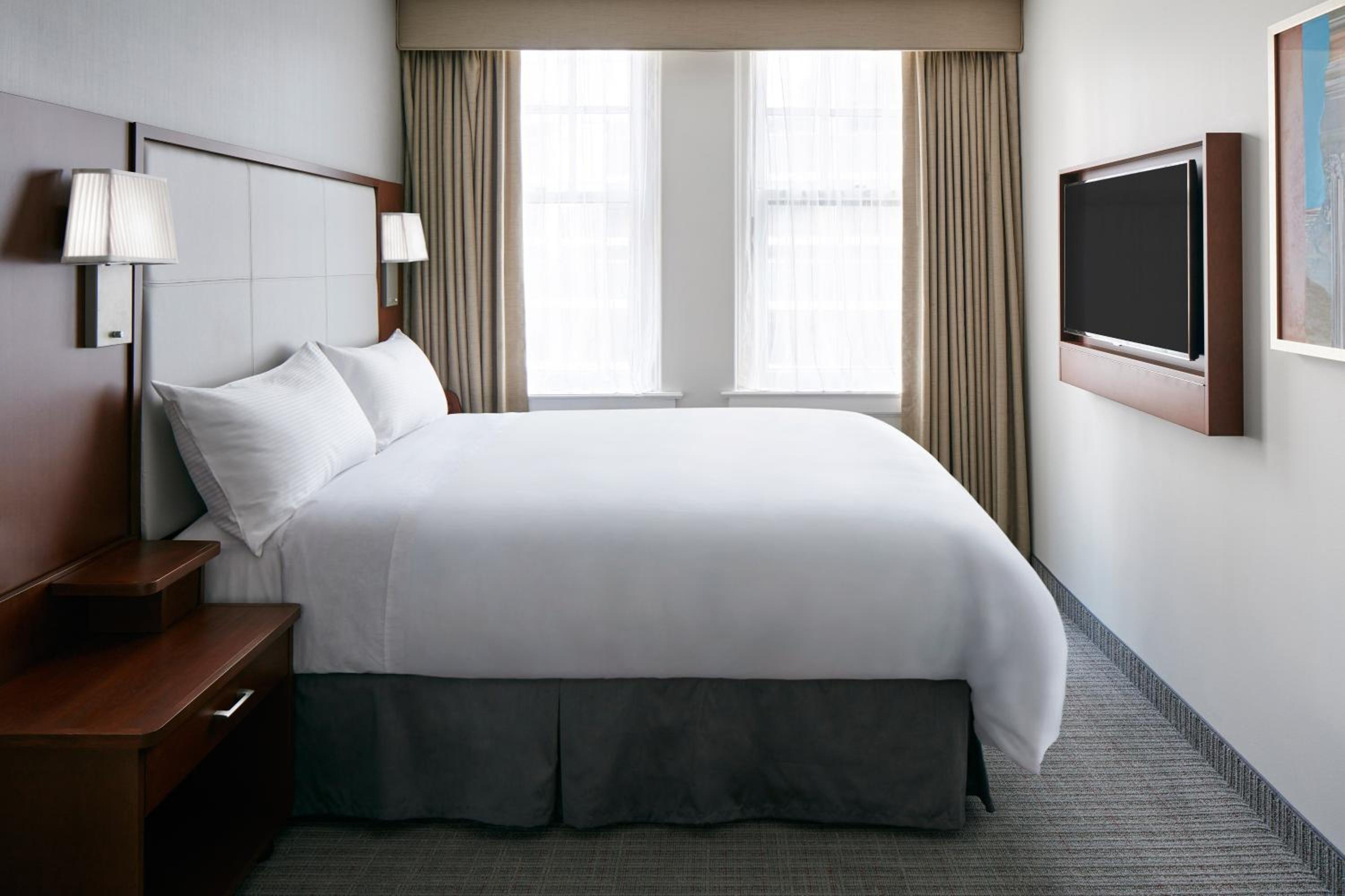 Standard Queen Room - Photo 4
