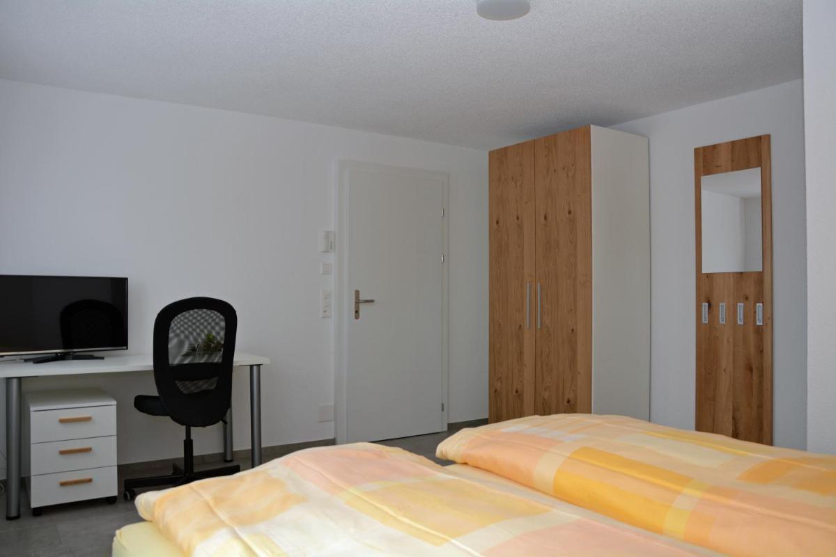 Deluxe Double Room with Shower photo 2