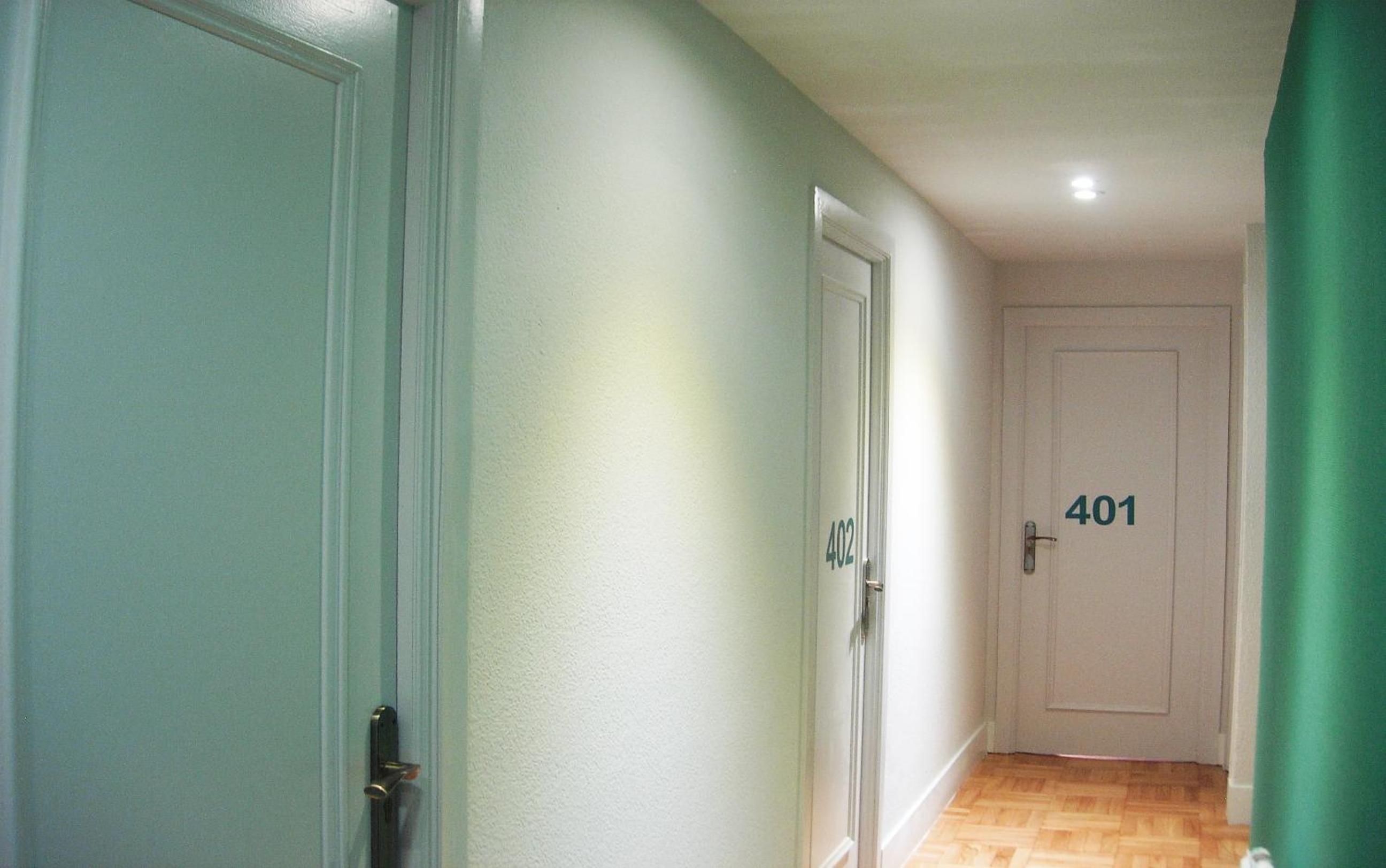 Habitación familiar con baño compartido