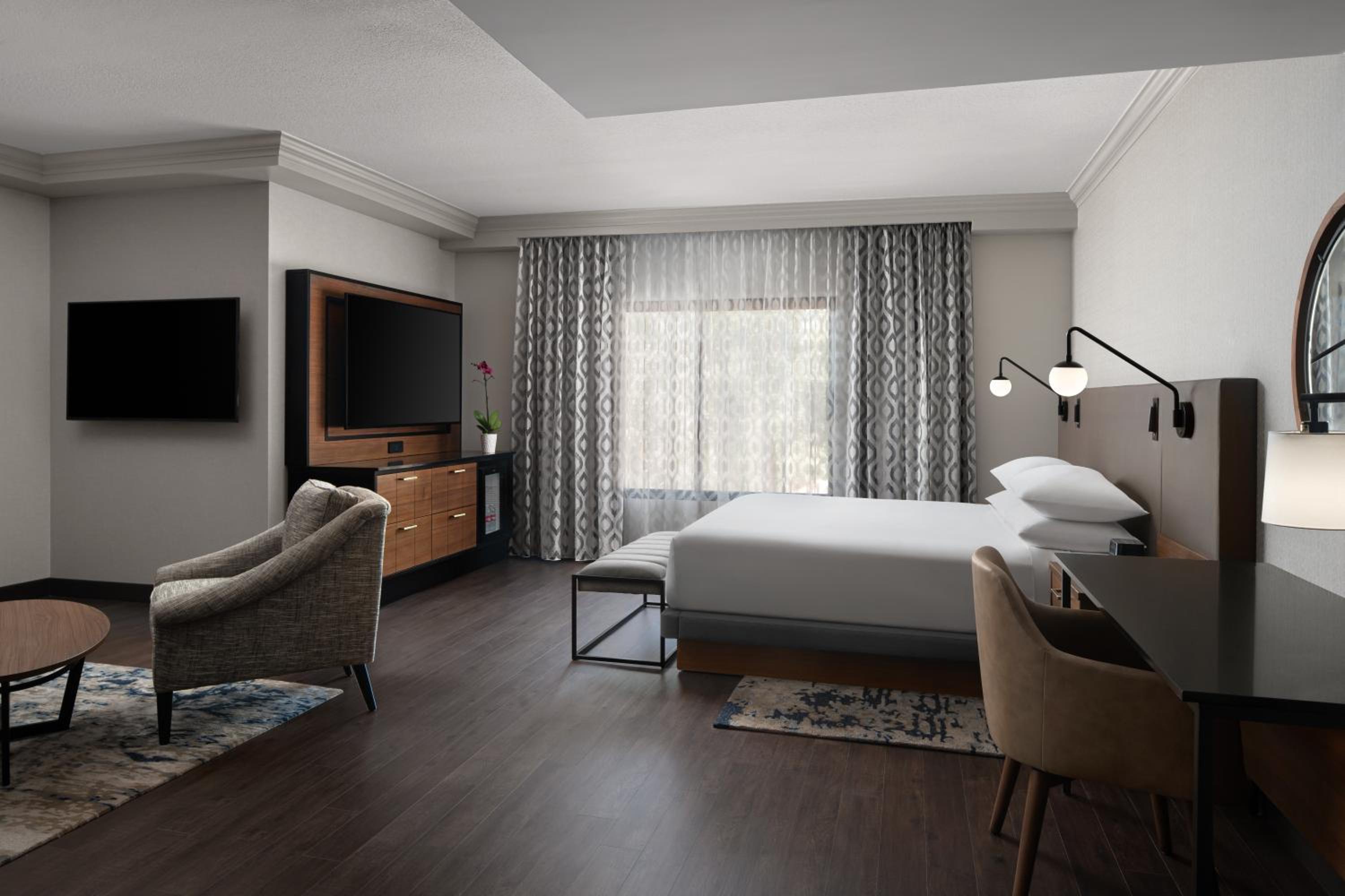Suite with Balcony - Photo 1