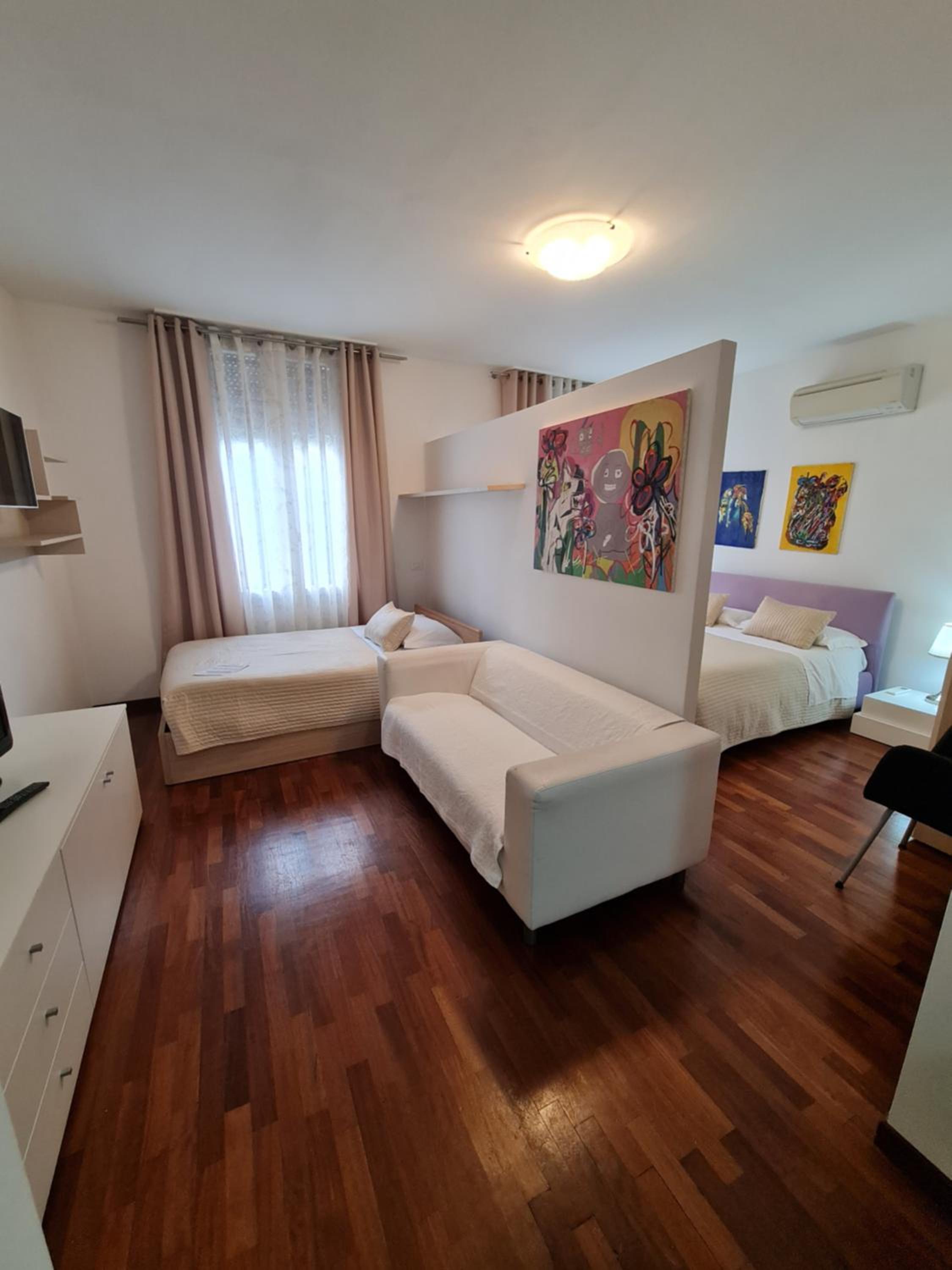 Studio (3 Adults) - Photo 10