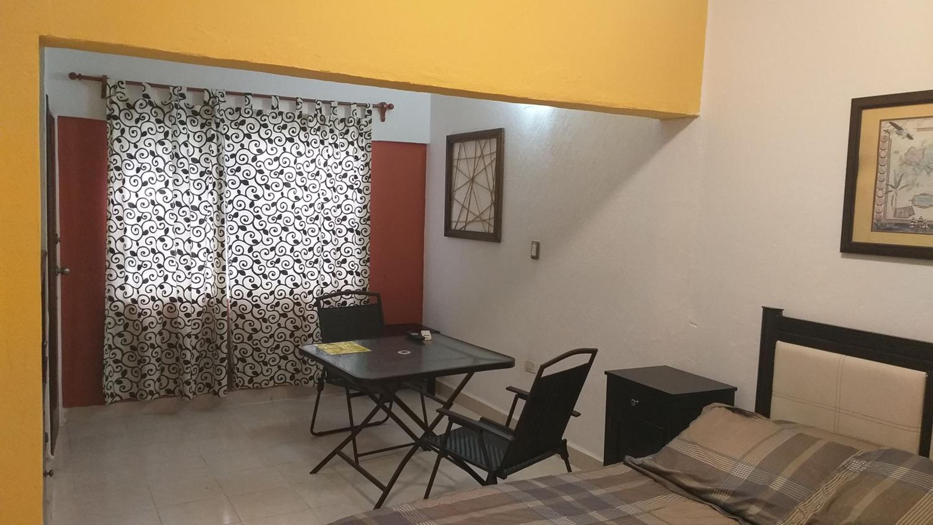 One-Bedroom Apartment - Photo 8