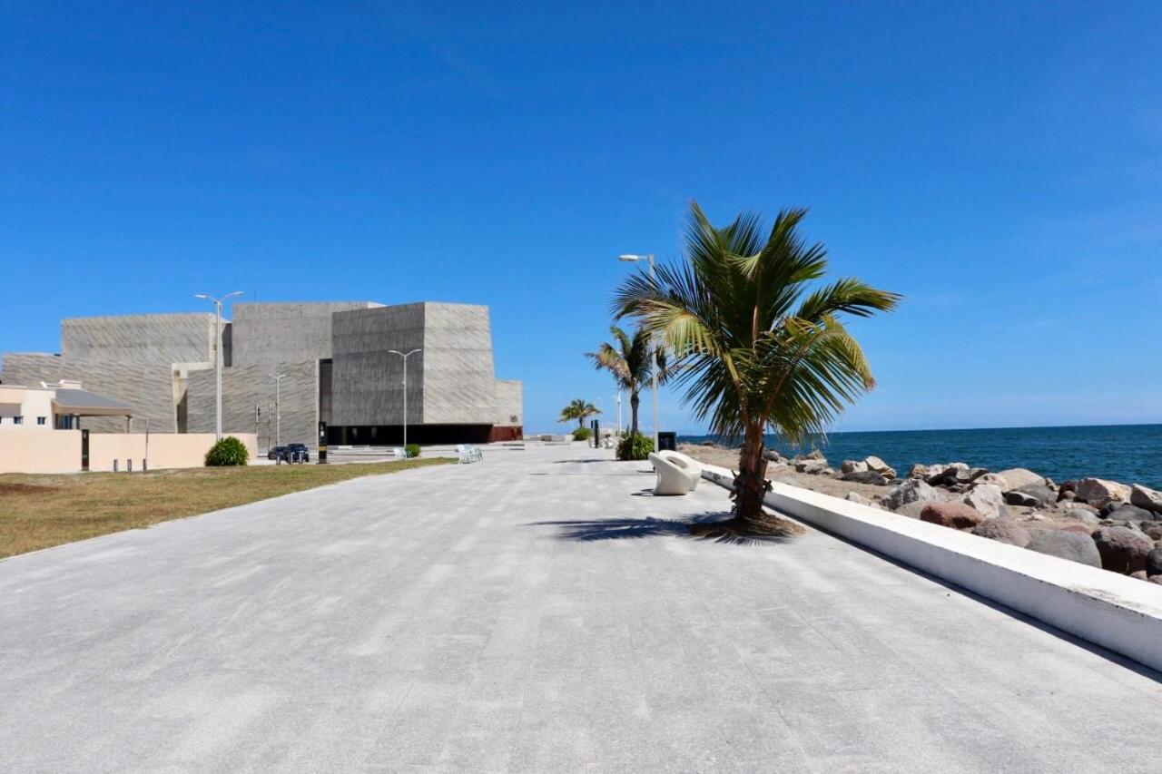 Apartment with Sea View - Photo 6