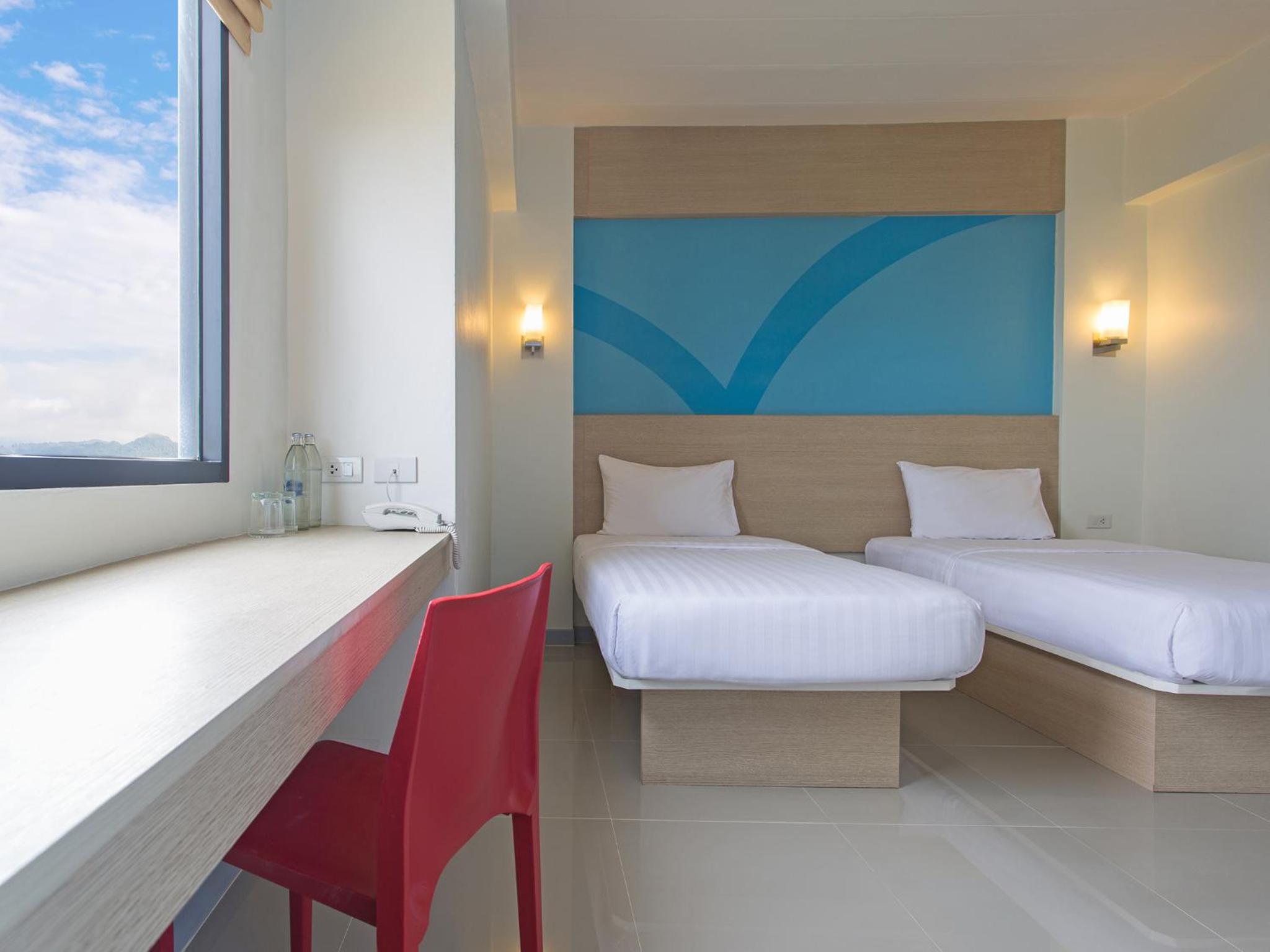Standard Twin Room - Photo 4