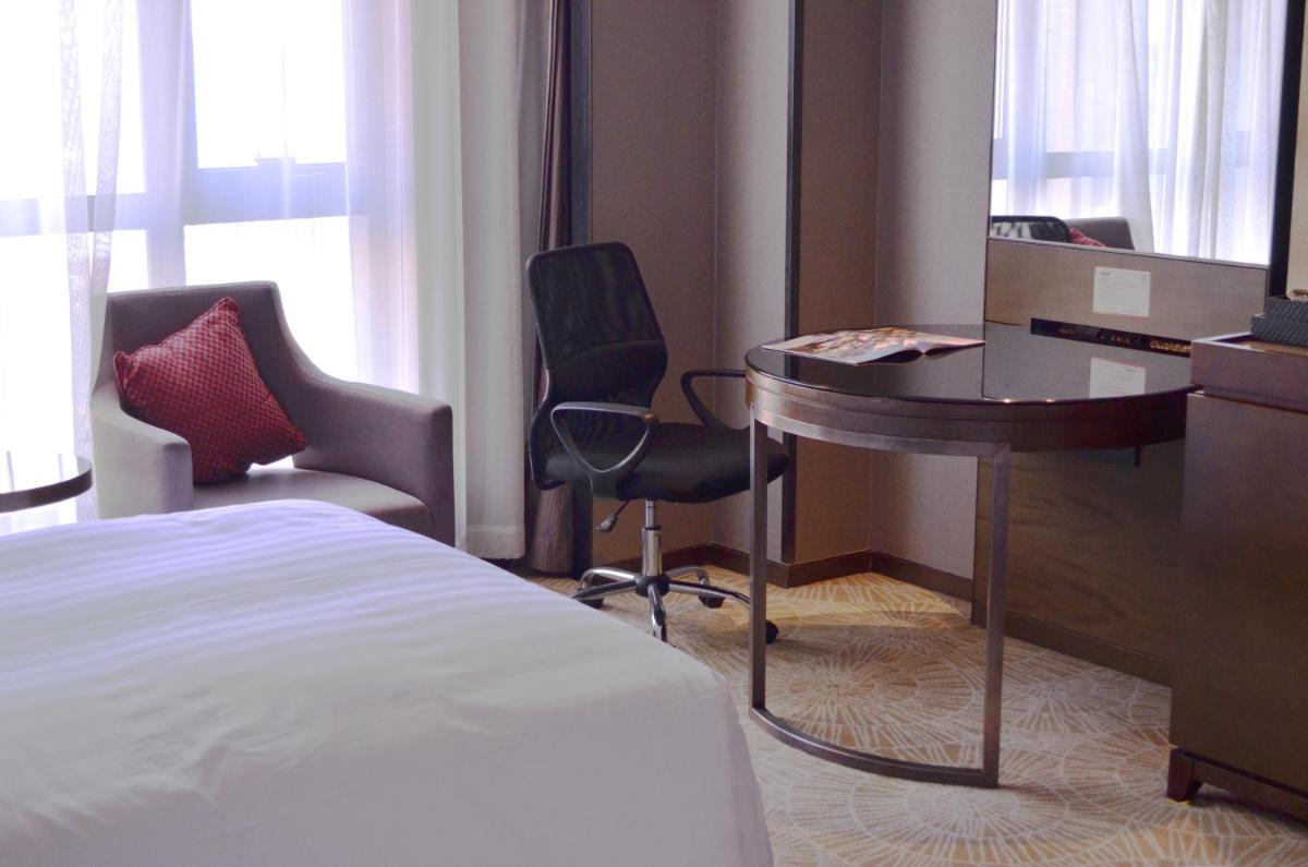 Chairman Suite