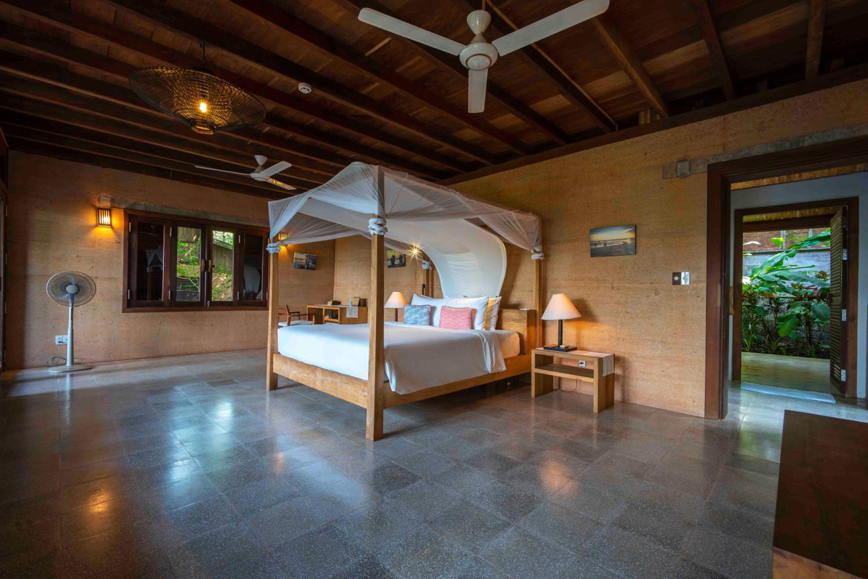Deluxe Bay View Private Villa photo 3