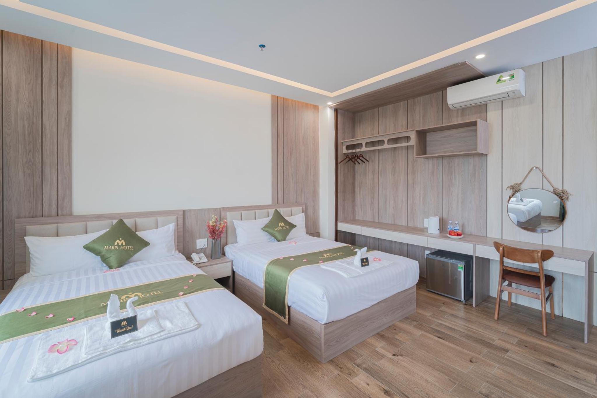 Deluxe Family Room - Photo 2