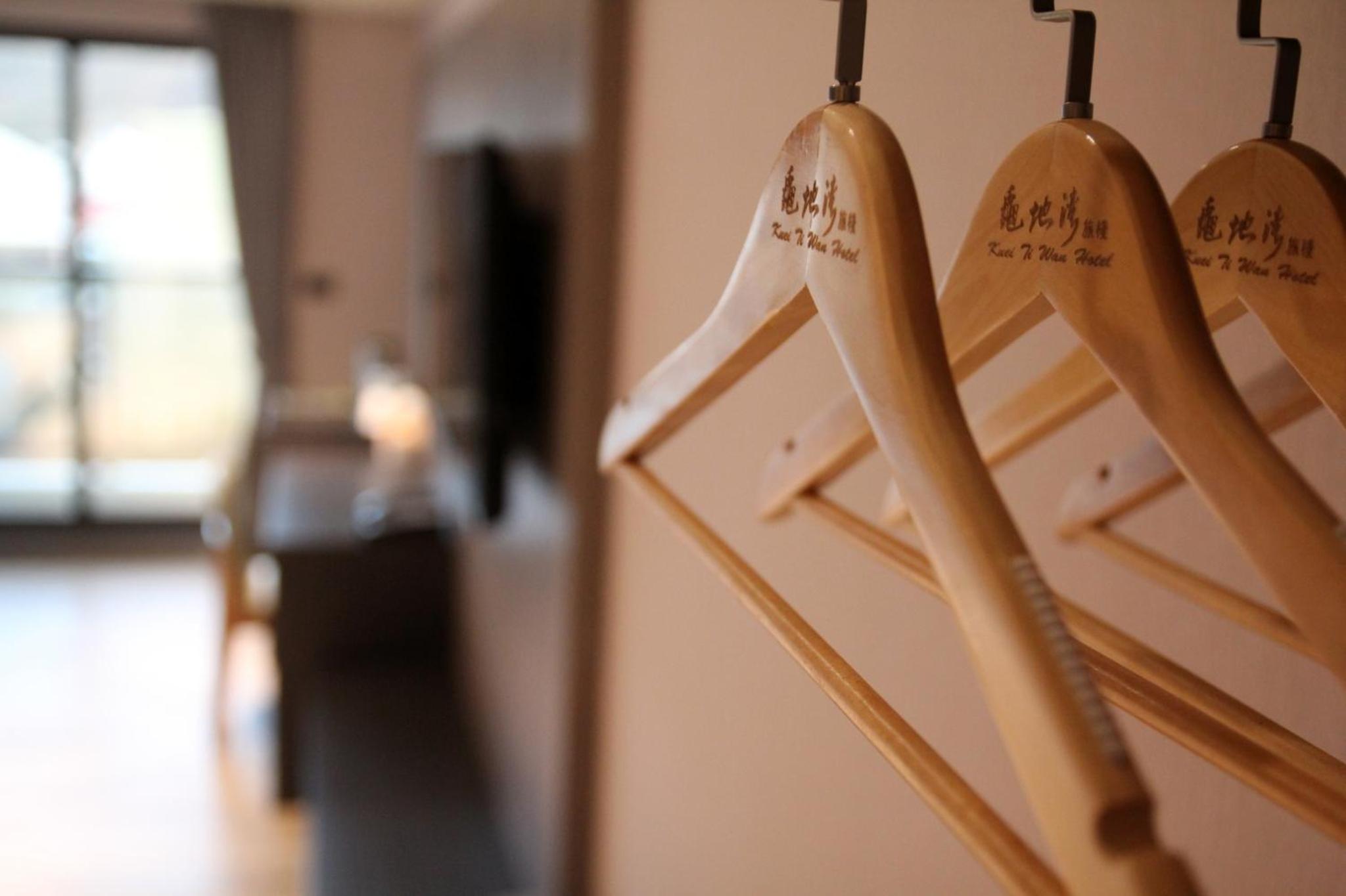 Standard Quadruple Room - Photo 10