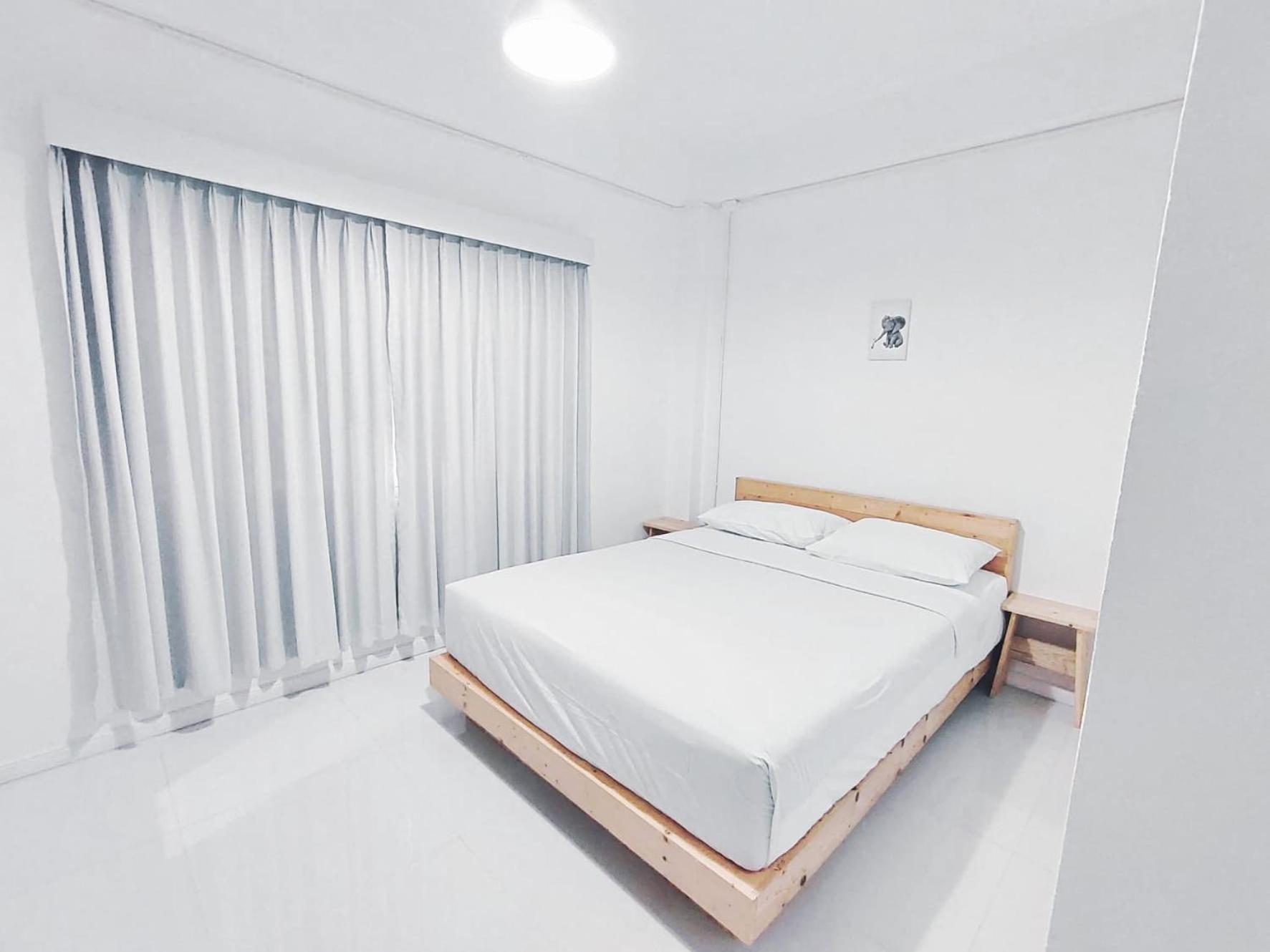 Double Room - Photo 14