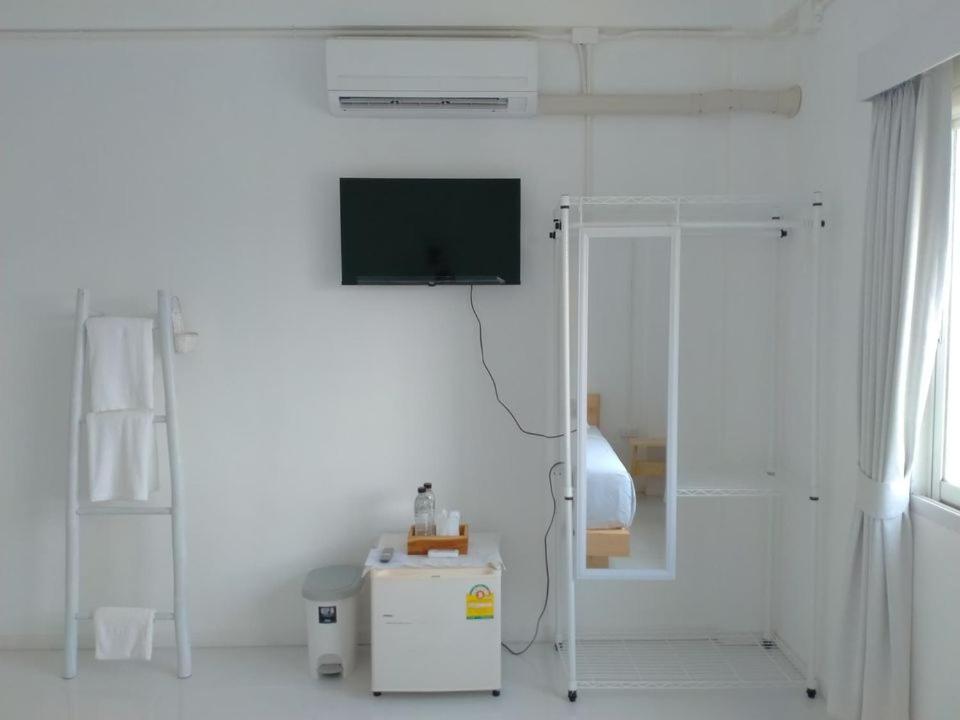 Double Room - Photo 8