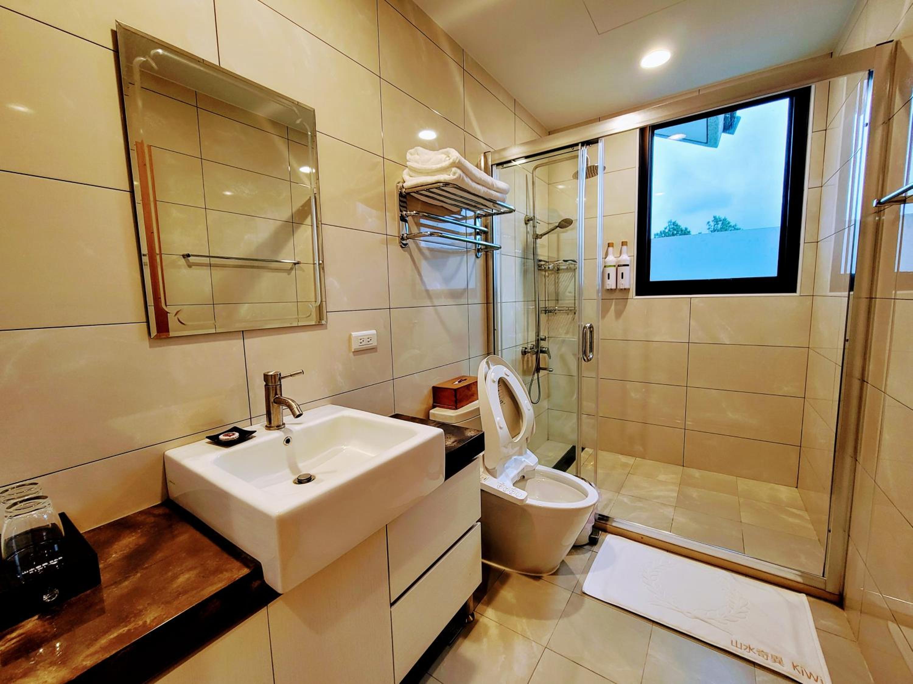 Deluxe Double or Twin Room with Mountain View photo 2