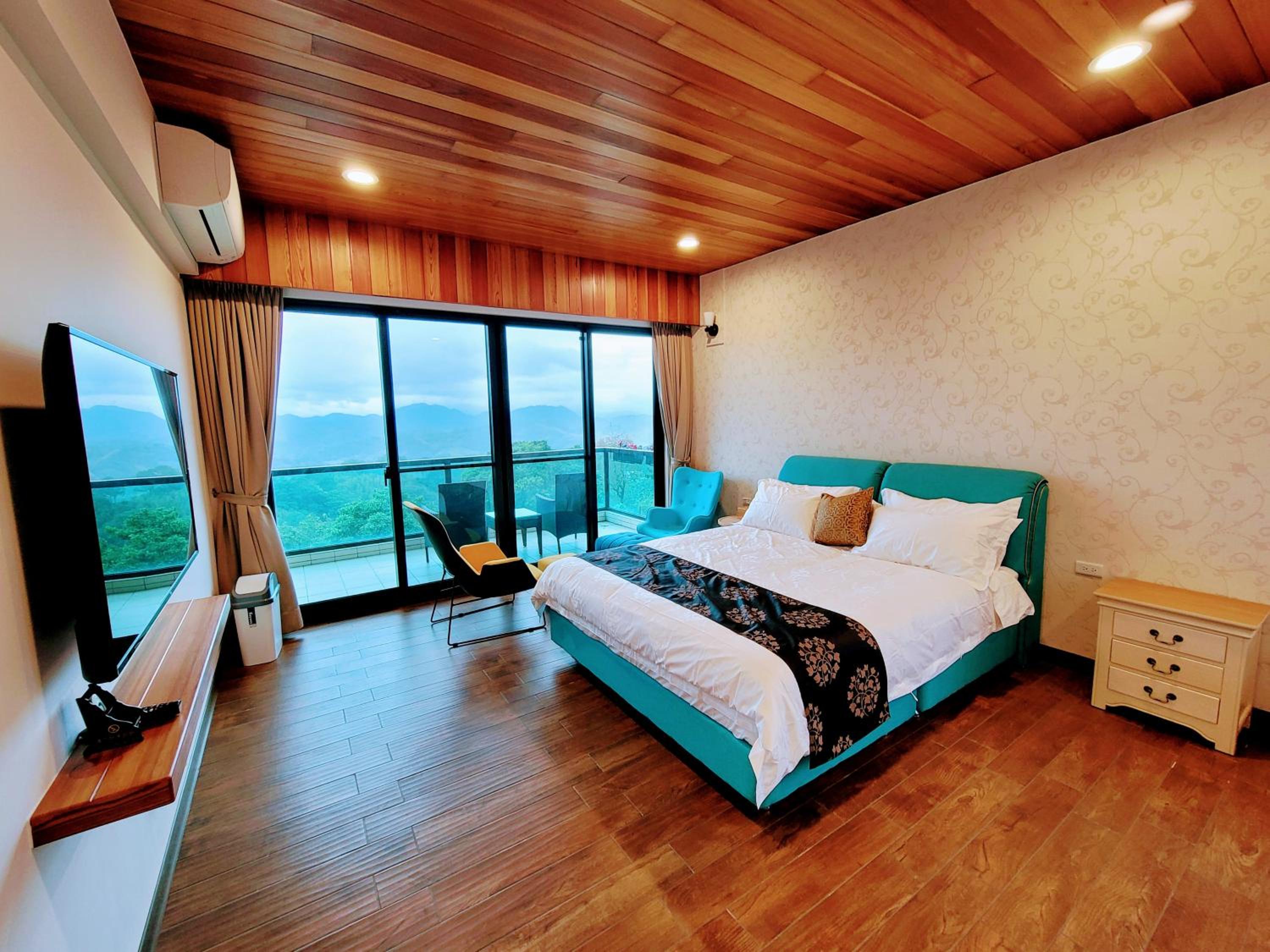 Queen Room with Spa Bath photo 1