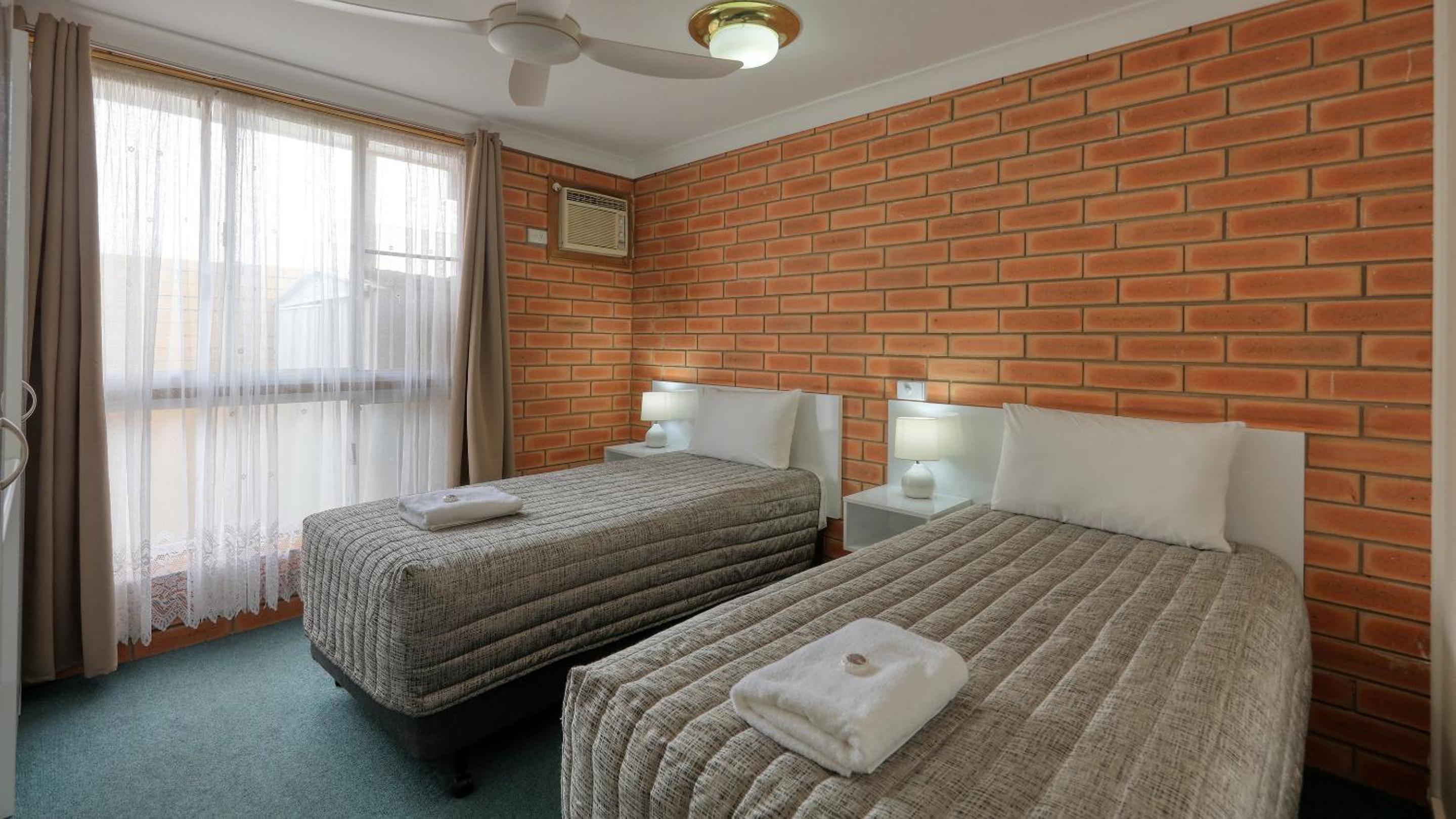 2 Bedroom Family Room for 5 People photo 3