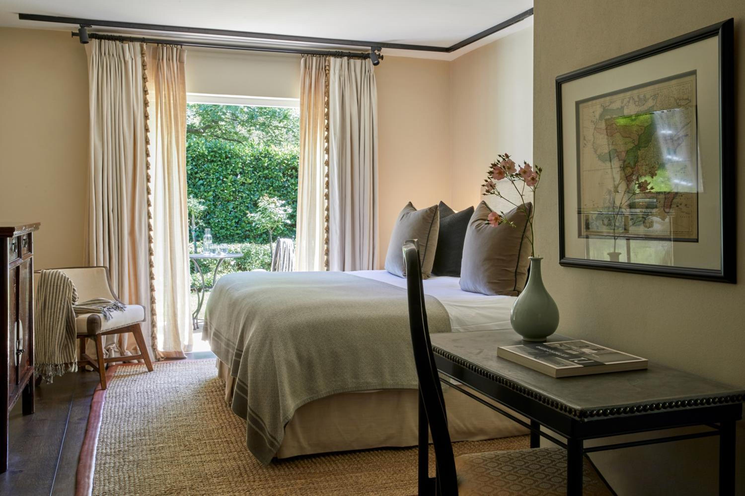 Double or Twin Room with Garden View photo 1