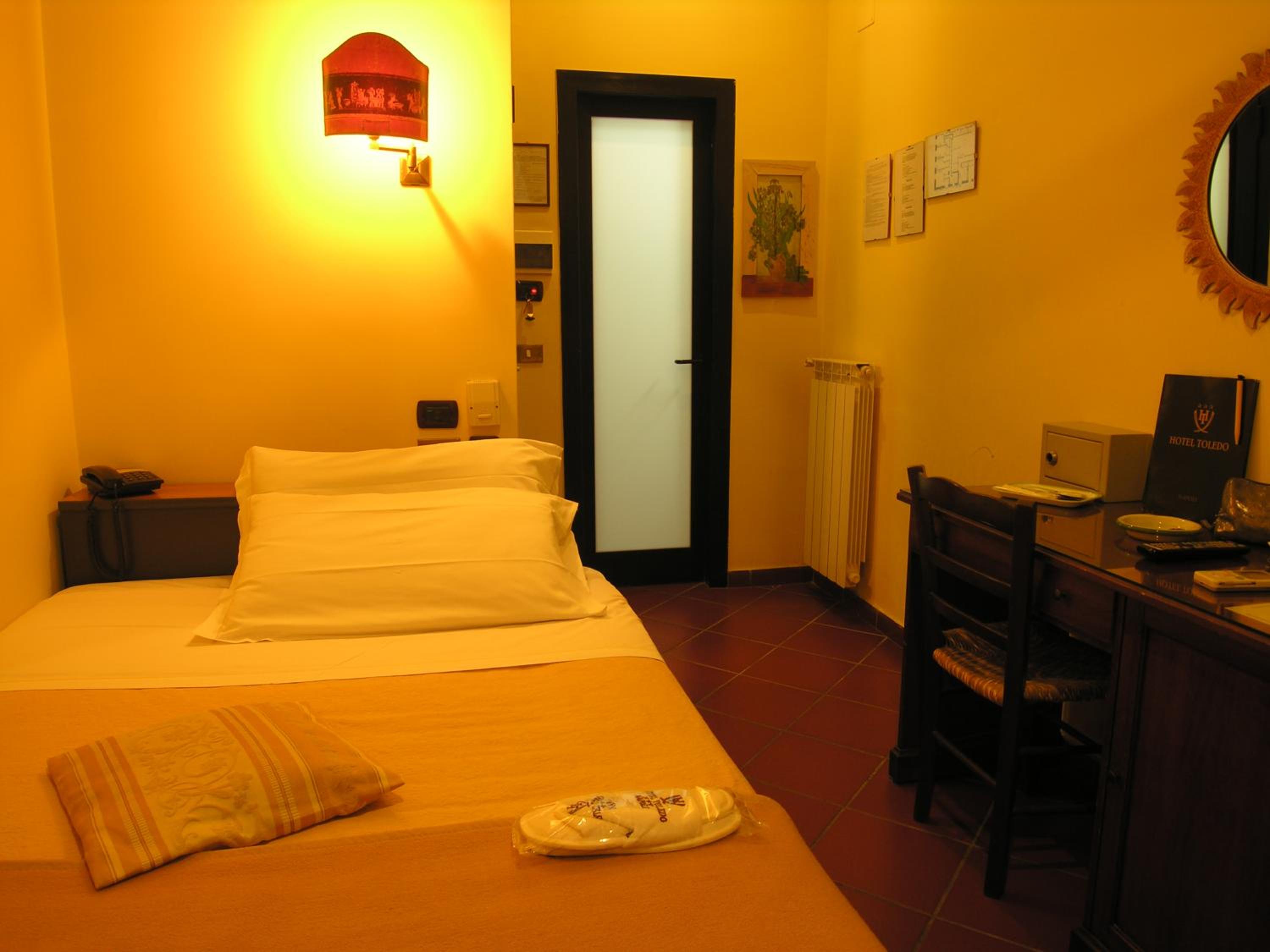 Single Room photo 1