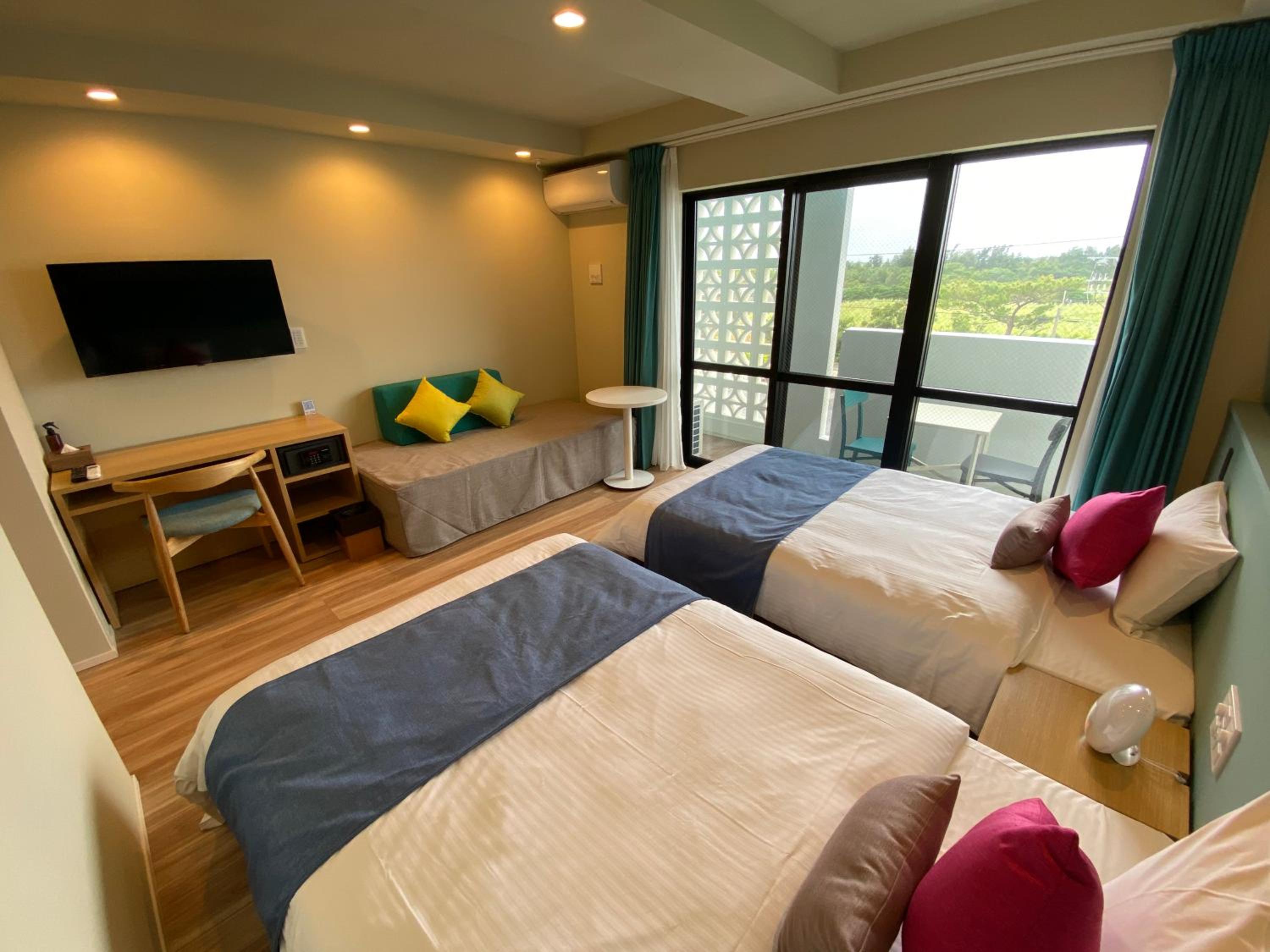 Standard Twin Room photo 2