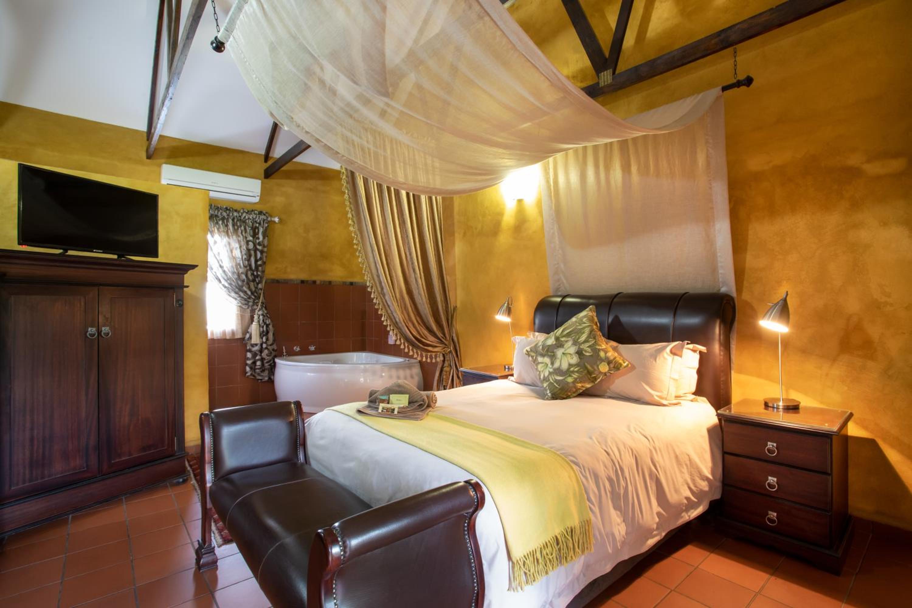 Double Room - Photo 1