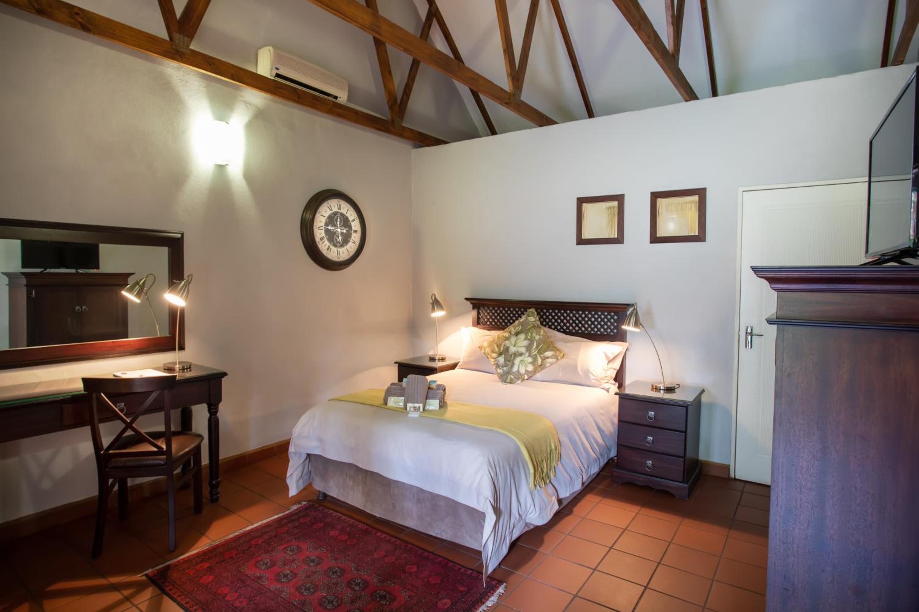 Double Room - Photo 3