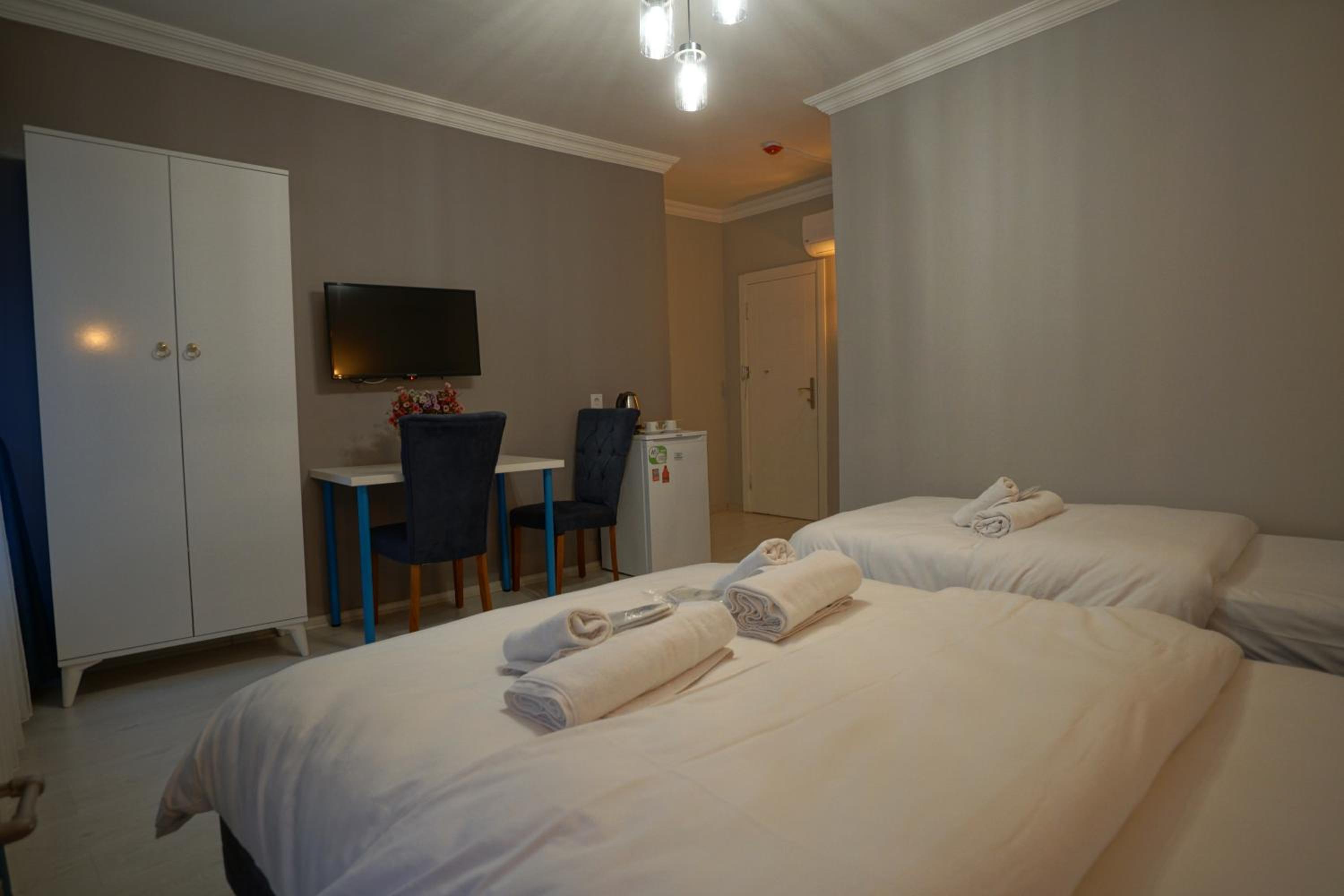 Standard Triple Room photo 3