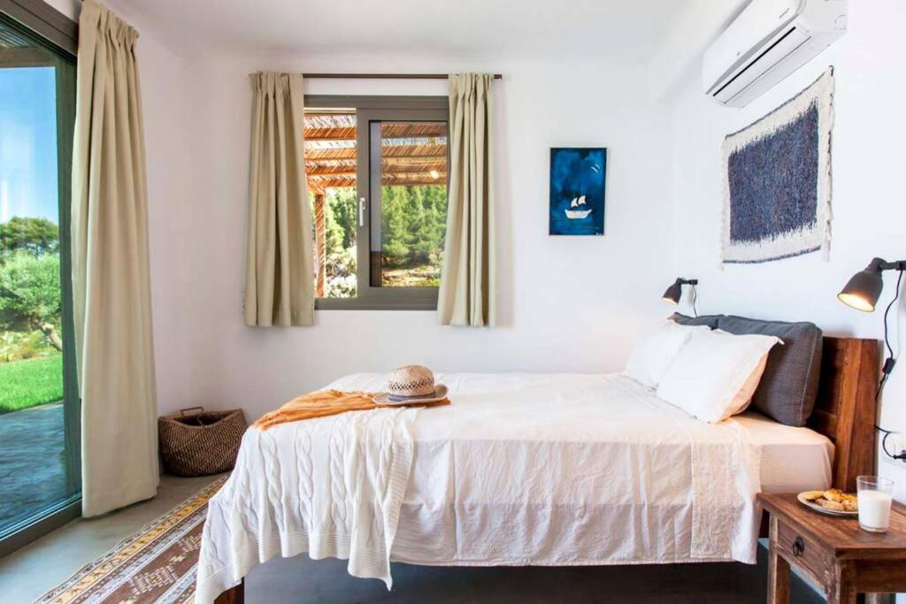 Three-Bedroom Villa photo 1