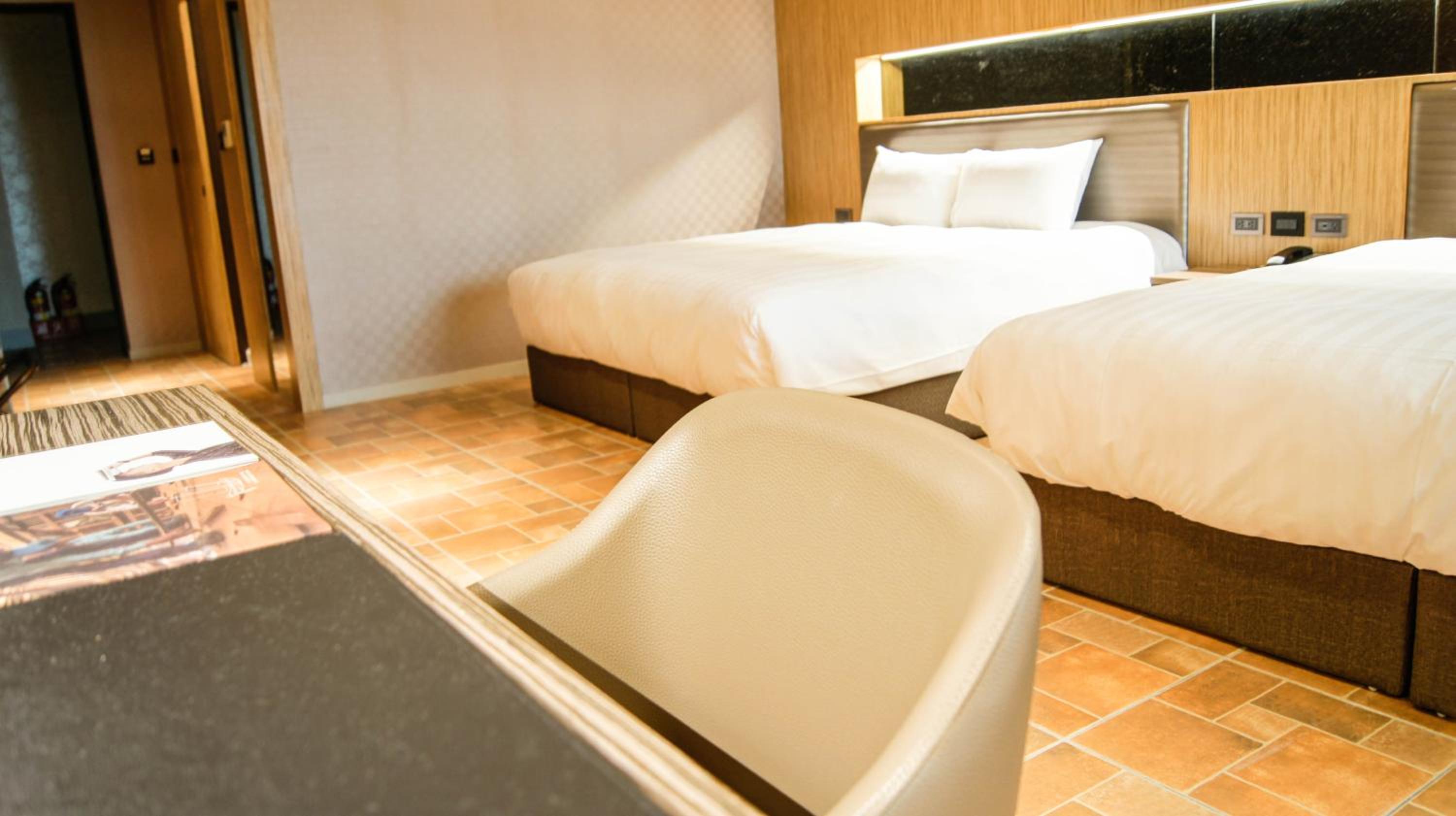 Quadruple Room with Sea View - Photo 7