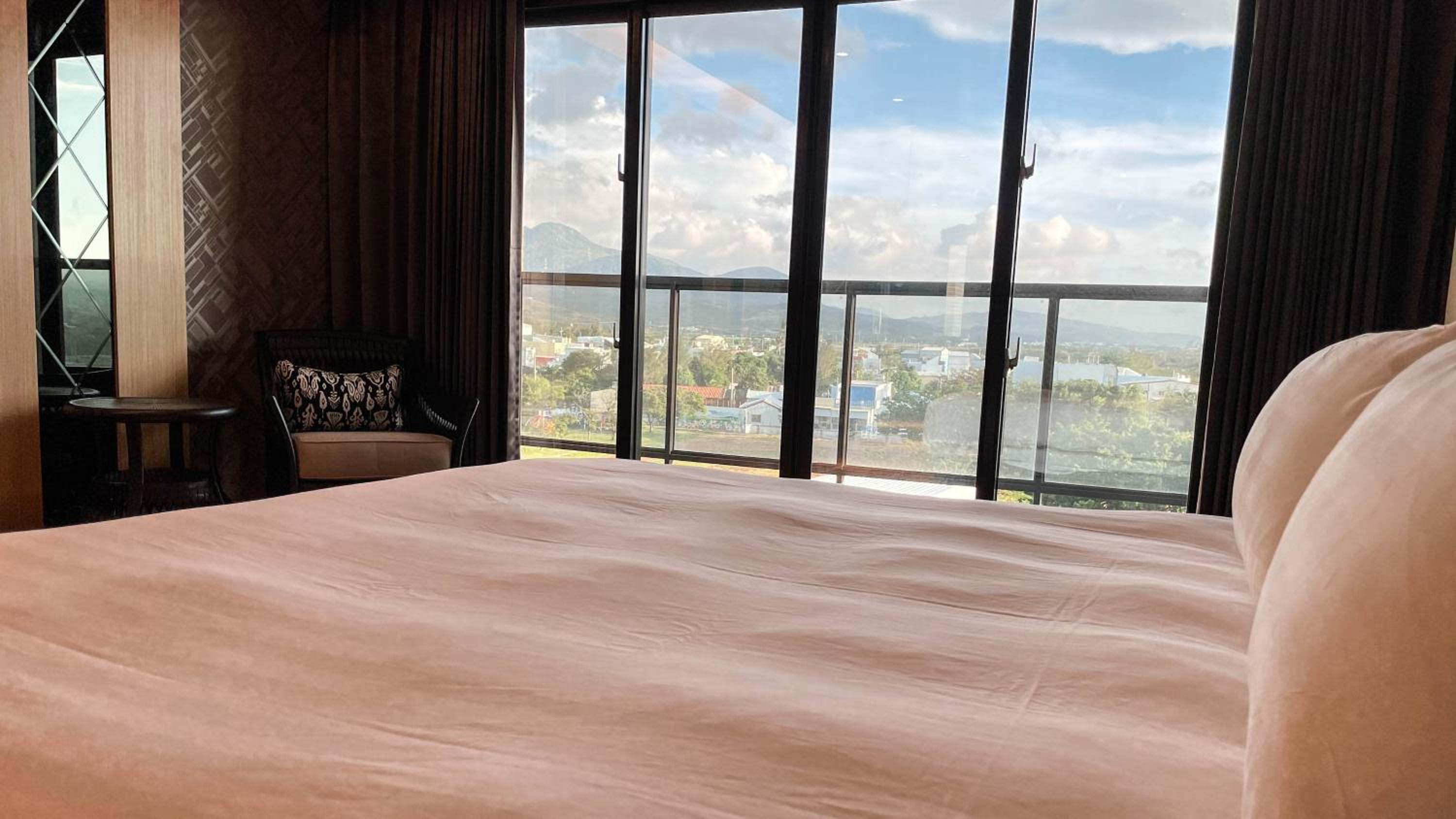 Deluxe Double Room - Photo 10