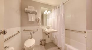 Signature King Room - Photo 3