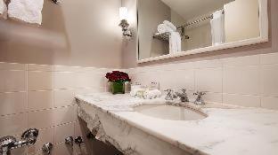 Signature Double Room - Photo 11