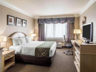 Queen Suite with Two Queen Beds - Non-Smoking - Photo 15